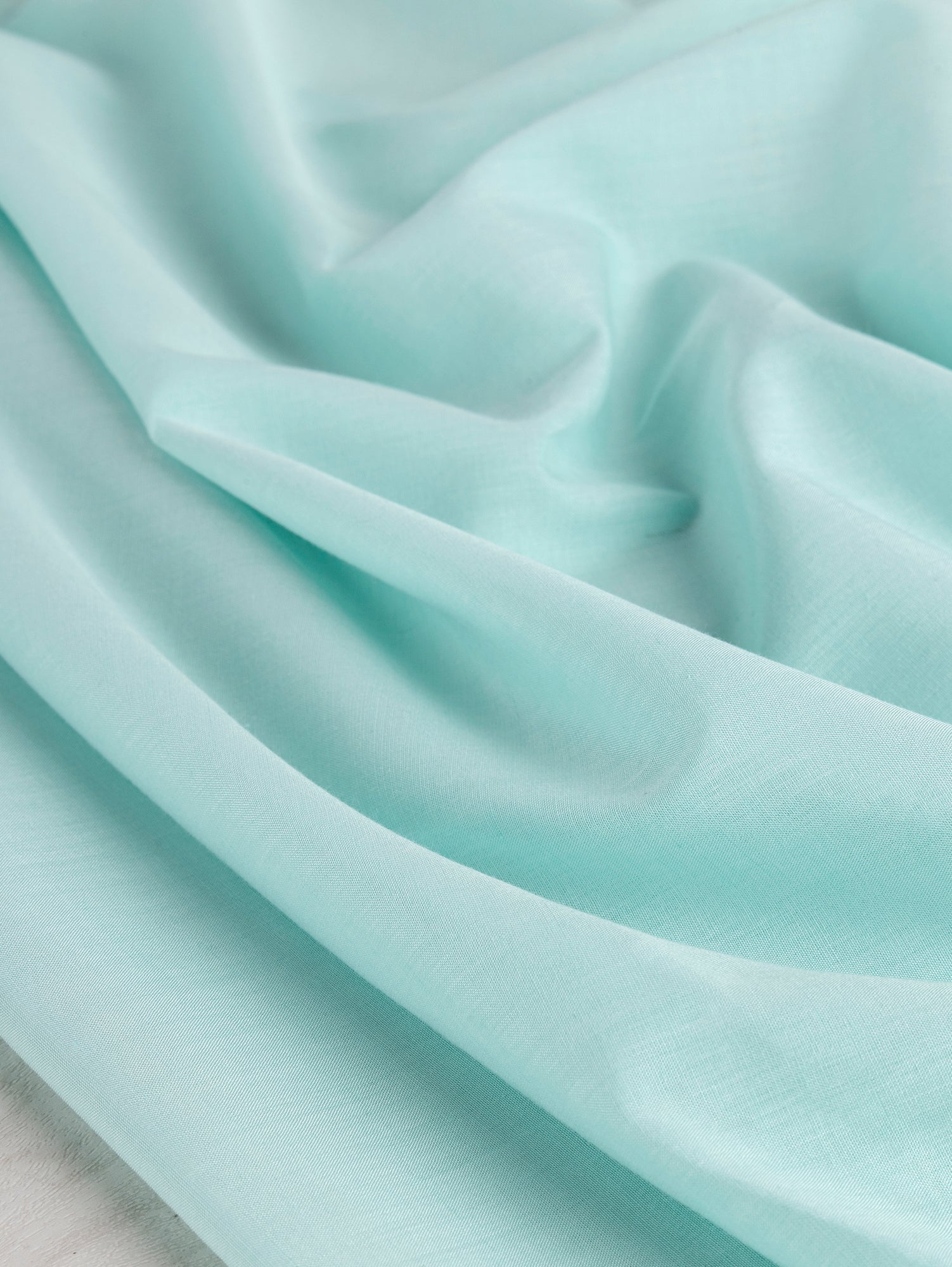 F-TEN016-003-Japanese-Tencel-Cotton-Voile-Mint-Core-Fabrics-scrunched.JPG