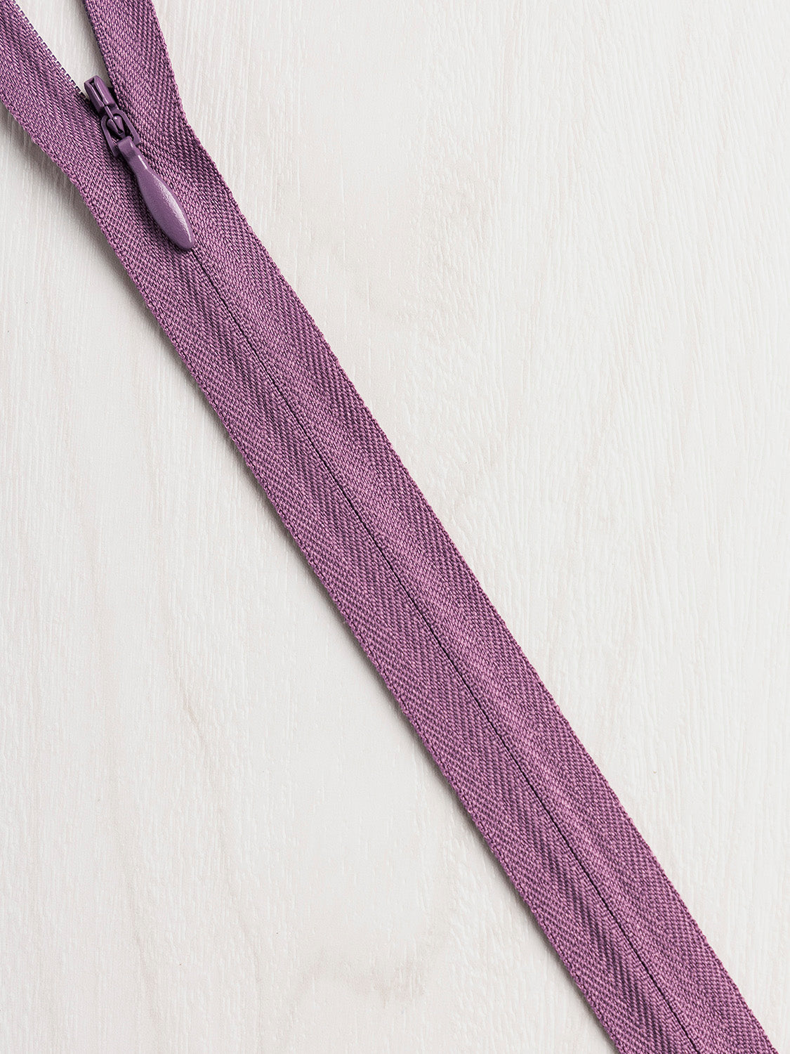 N-ZIP001-291-Invisible_Zipper_Purple-Core_Fabrics-V1.jpg