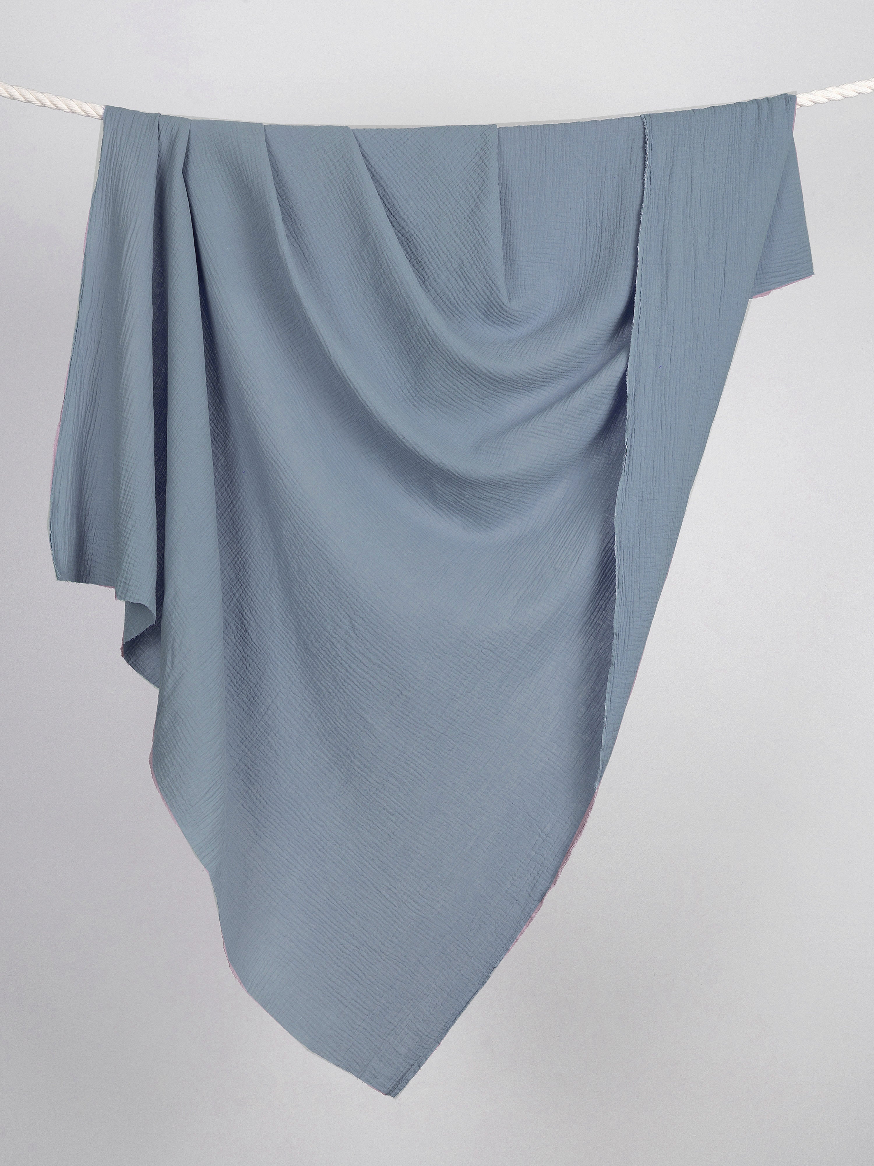 F-COT102-017-Organic-Cotton-Double-Gauze-Pigeon-Core-Fabrics-Draped