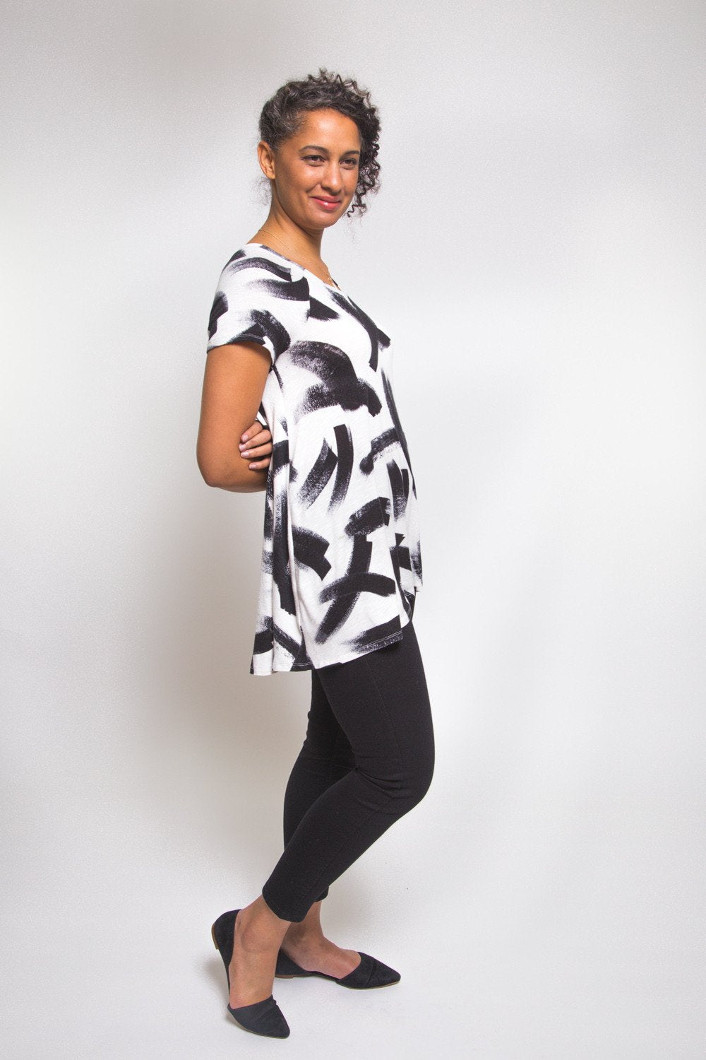 Ebony_t-shirt_and_knit_dress_pattern_10_5ba59d38-b587-4252-8cfe-9be9a86e3354 | Core Fabrics