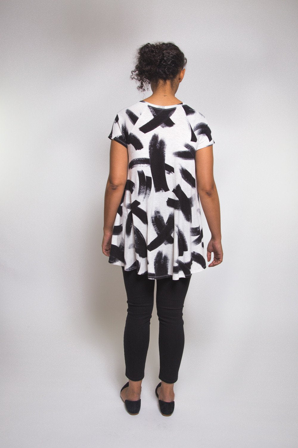 Ebony_t-shirt_and_knit_dress_pattern_11_8b545449-b075-48b9-923c-fe5a5b1cb99e | Core Fabrics