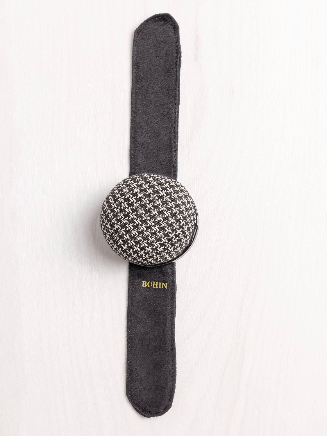 Houndstooth-Pin-Holder-Animation | Core Fabrics