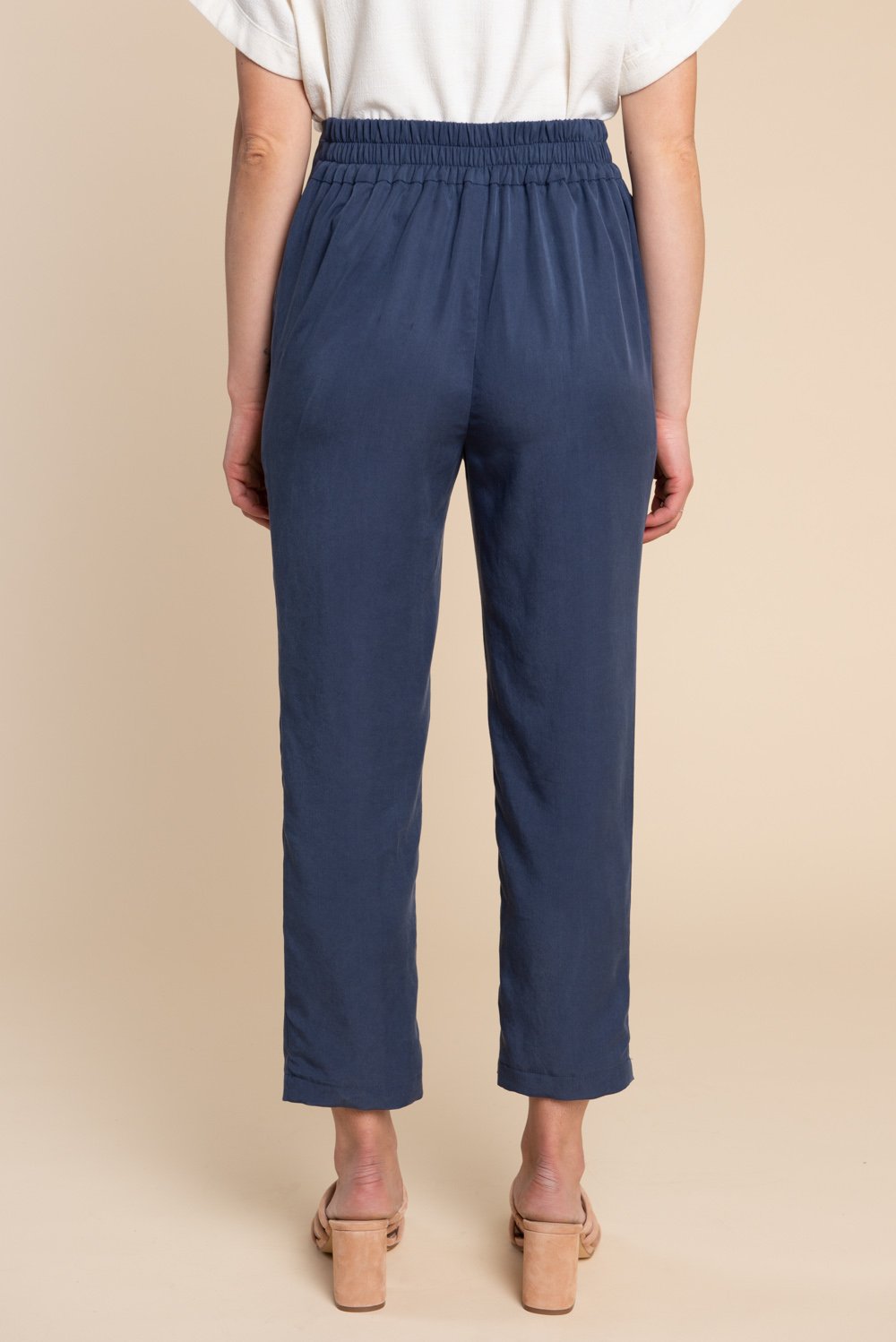 Pietra_Pants_Shorts_Pattern_Closet_Case_Patterns-4_4da9cce1-f2c0-4e8c-8b85-6d3946f2942b | Core Fabrics
