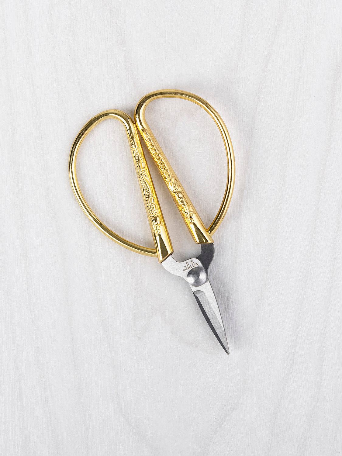 Tiny LDH Scissors/Snips with Embossed Gold Handles | Core Fabrics