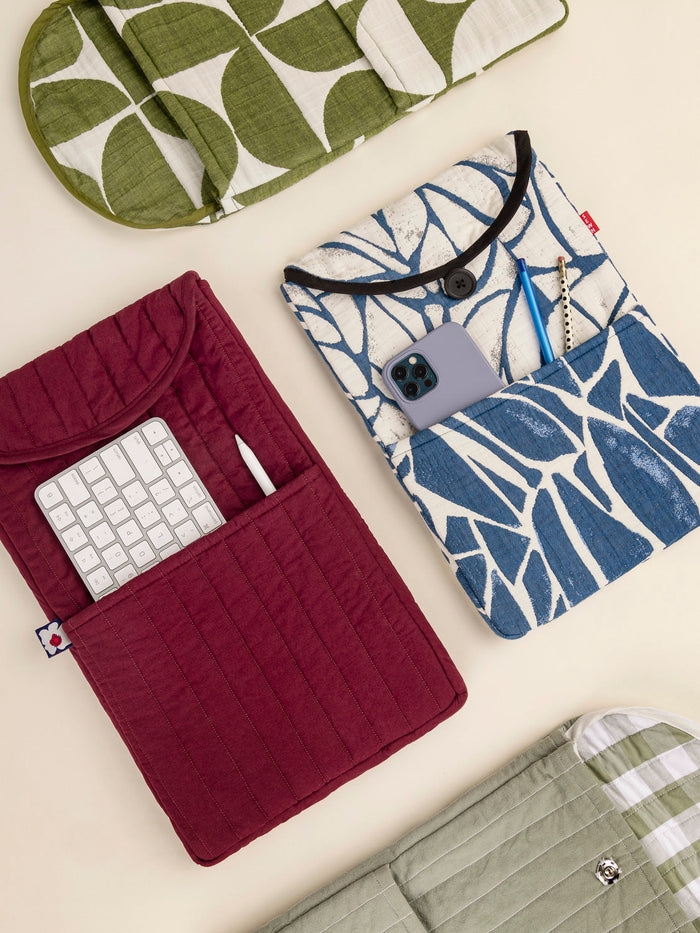 Sew a Laptop Cover with our Free Laptop Sleeve Pattern!