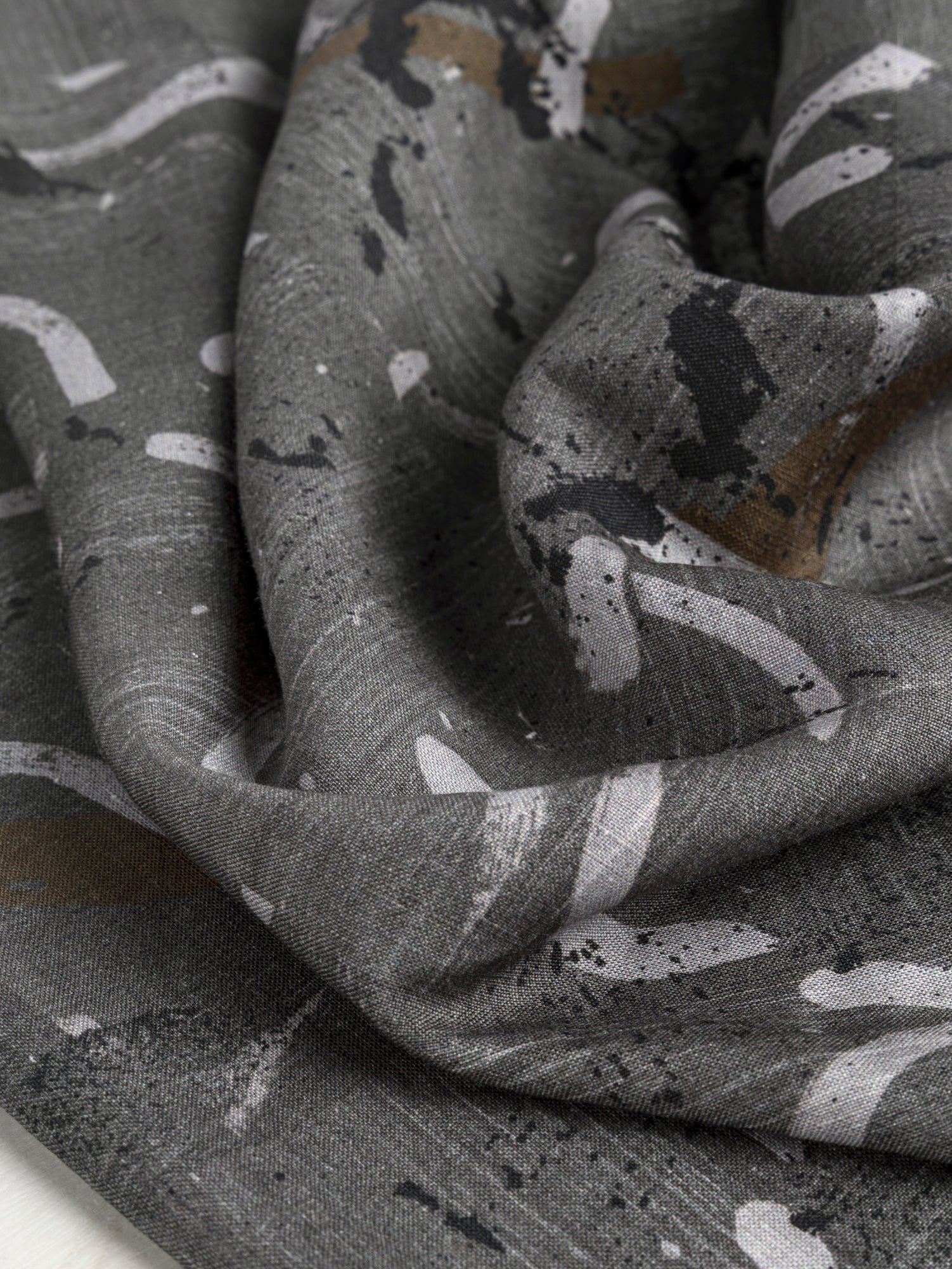 F-DEA027-003-Abstract-Brushstroke-Linen-Viscose-Deadstock-Green-Core-Fabrics-scrunched.JPG