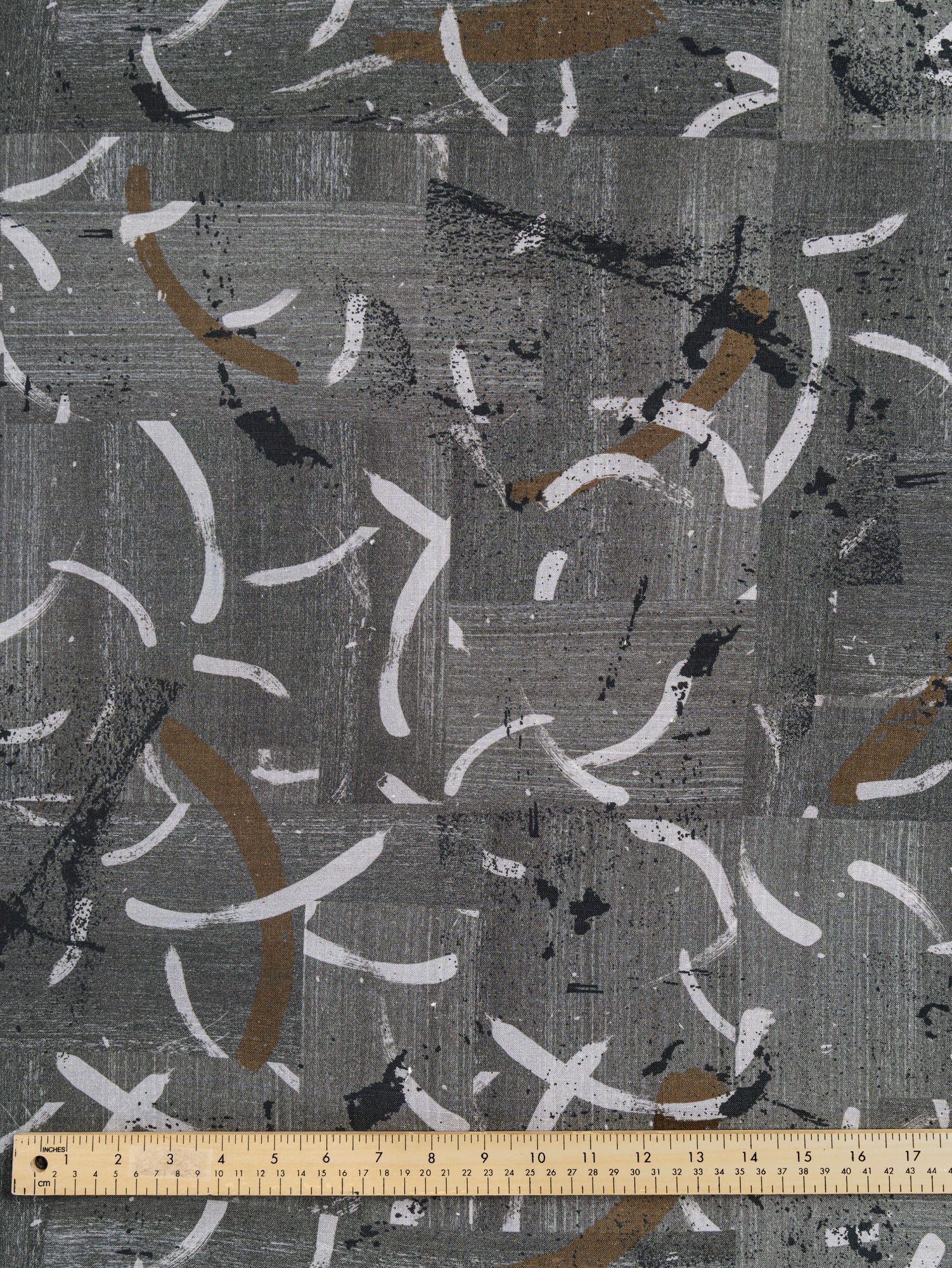 F-DEA027-003-Abstract-Brushstroke-Linen-Viscose-Deadstock-Green-Core-Fabrics-ruler.JPG