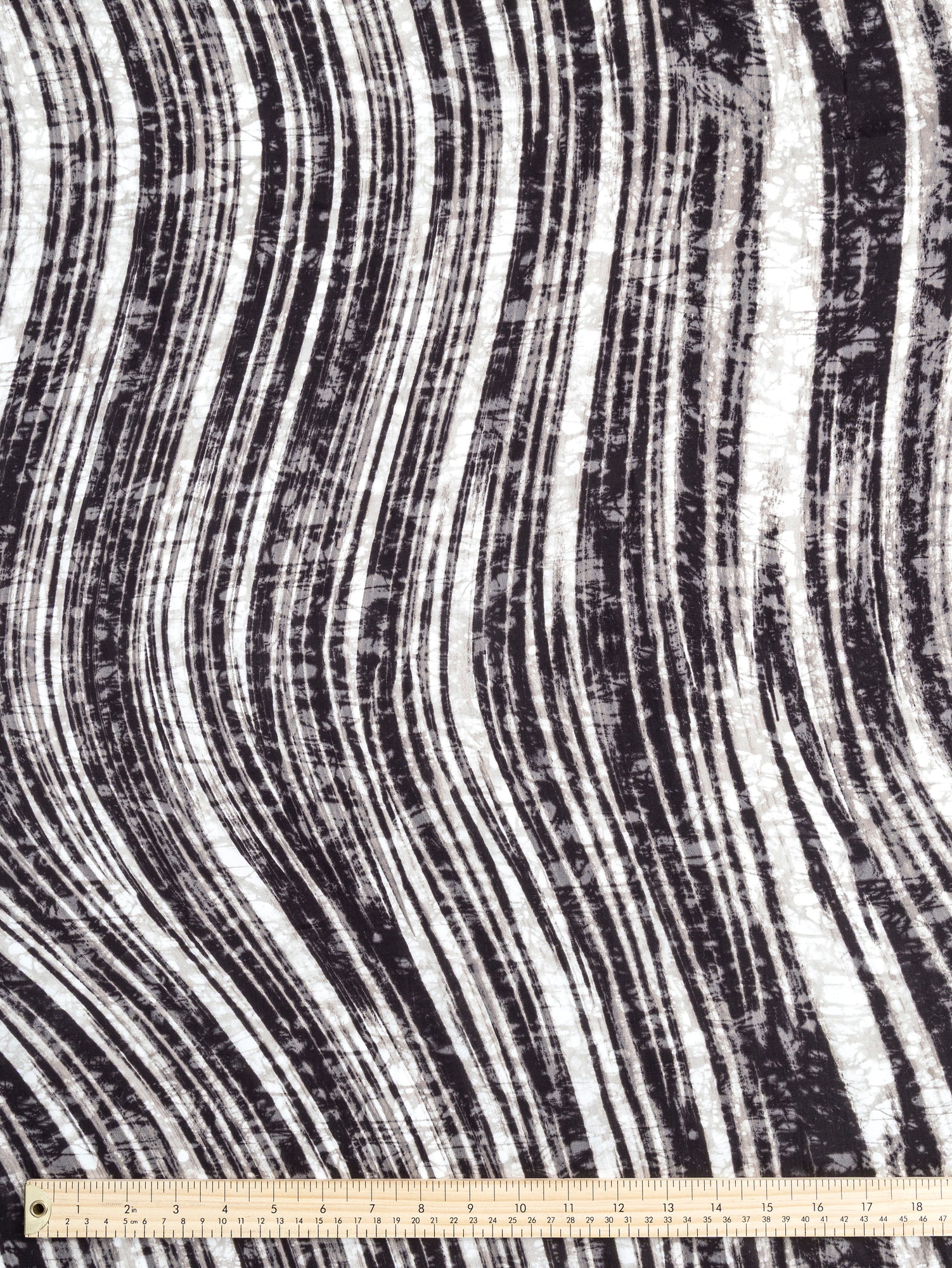 F-DEA072-Abstract-Zebra-Print-Cotton-Voile-Deadstock-Black+White-Core-Fabrics-ruler