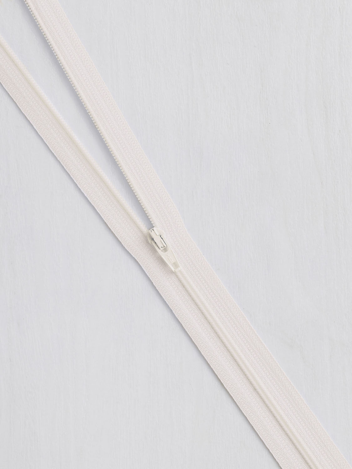 22' Recycled Nylon Zipper - 15 Colours | Core Fabrics