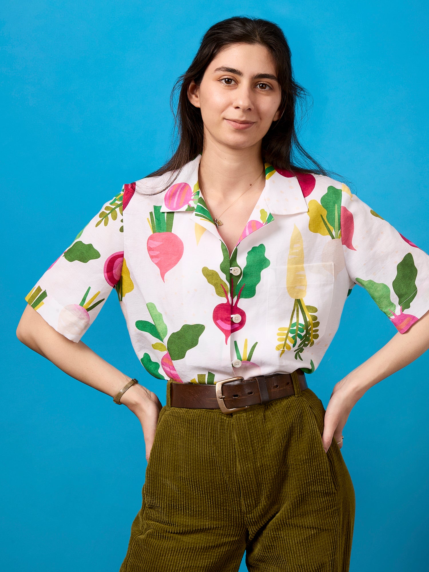 F-COT355-Beet-It-Print-Organic-Cotton-Linen-White-Green-Magenta-Core-Fabrics-Nisan.JPG