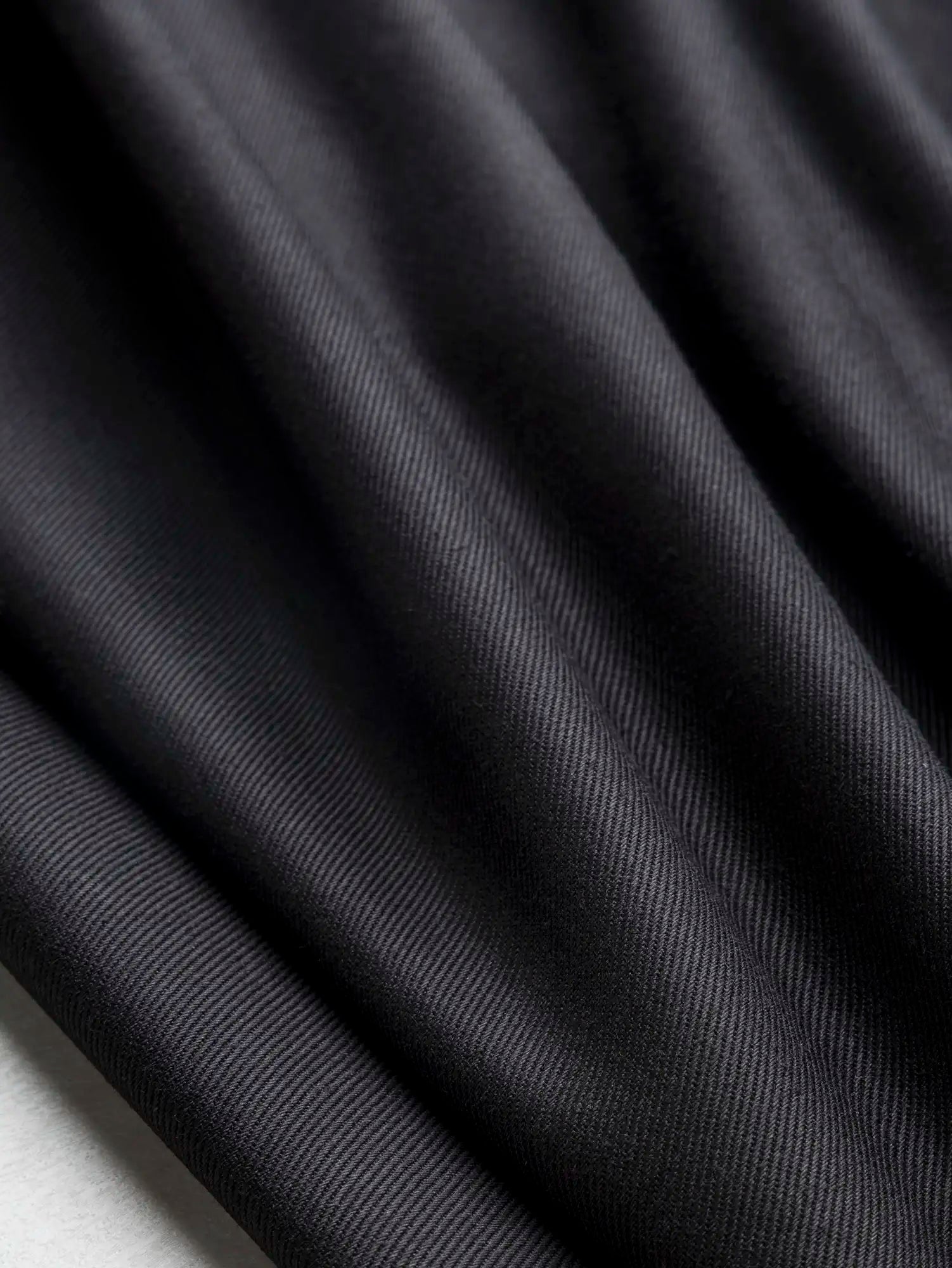 F-COT483-001-Classic-Non-Stretch-Cotton-Twill-Black-Core-Fabrics-scrunched.webp