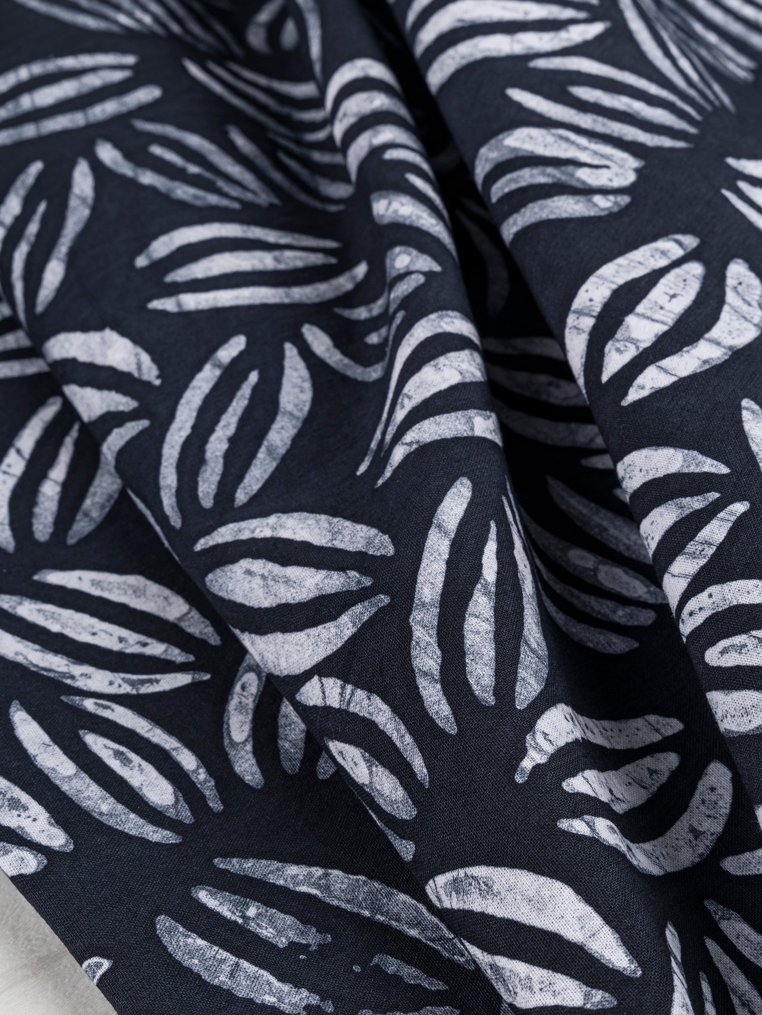 F-COT320-Coffee-Bean-Artisanal-Cotton-Batik-Black-White-Core-Fabrics-scrunched