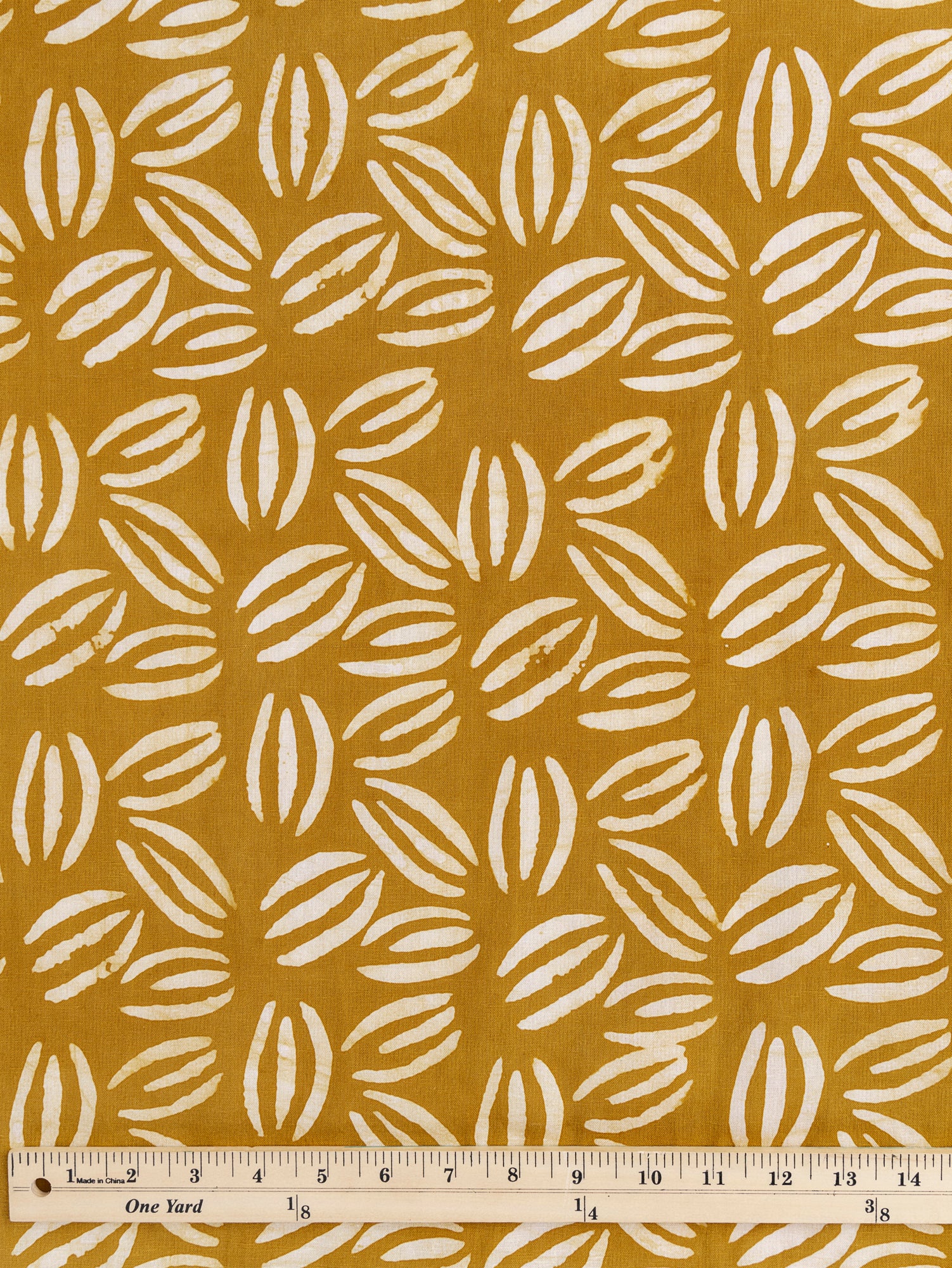 F-COT319-Coffee-Bean-Artisanal-Cotton-Batik-Ochre-White-Core-Fabrics-ruler