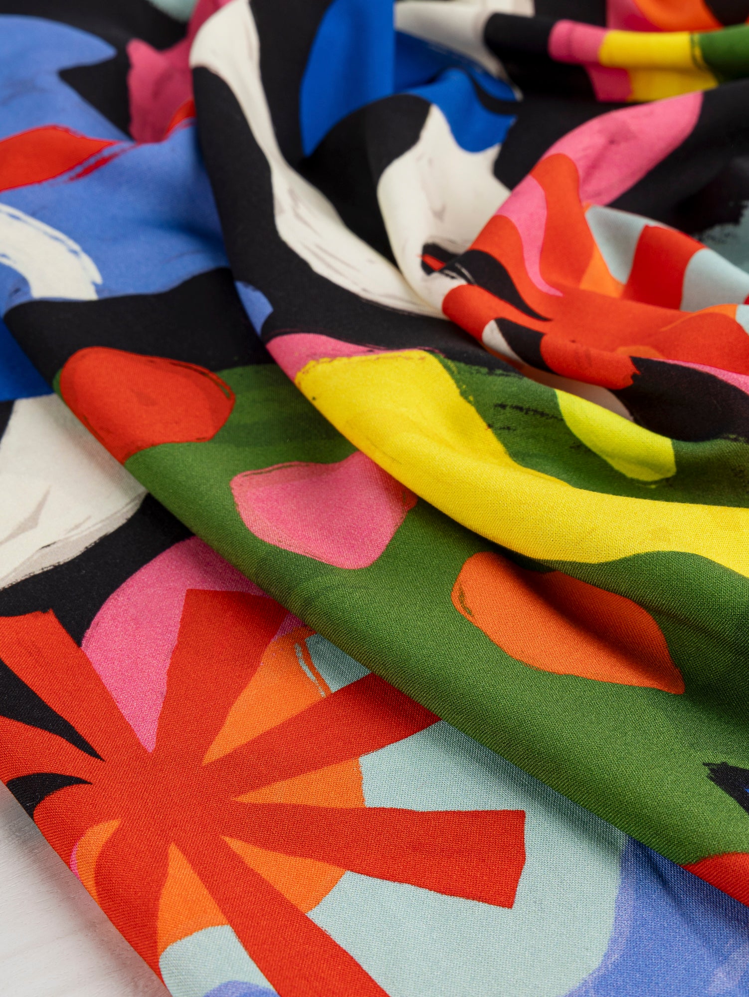 F-VIS247-Colour-Theory-Print-Ecovero-Viscose-Core-Fabrics-scrunched.JPG