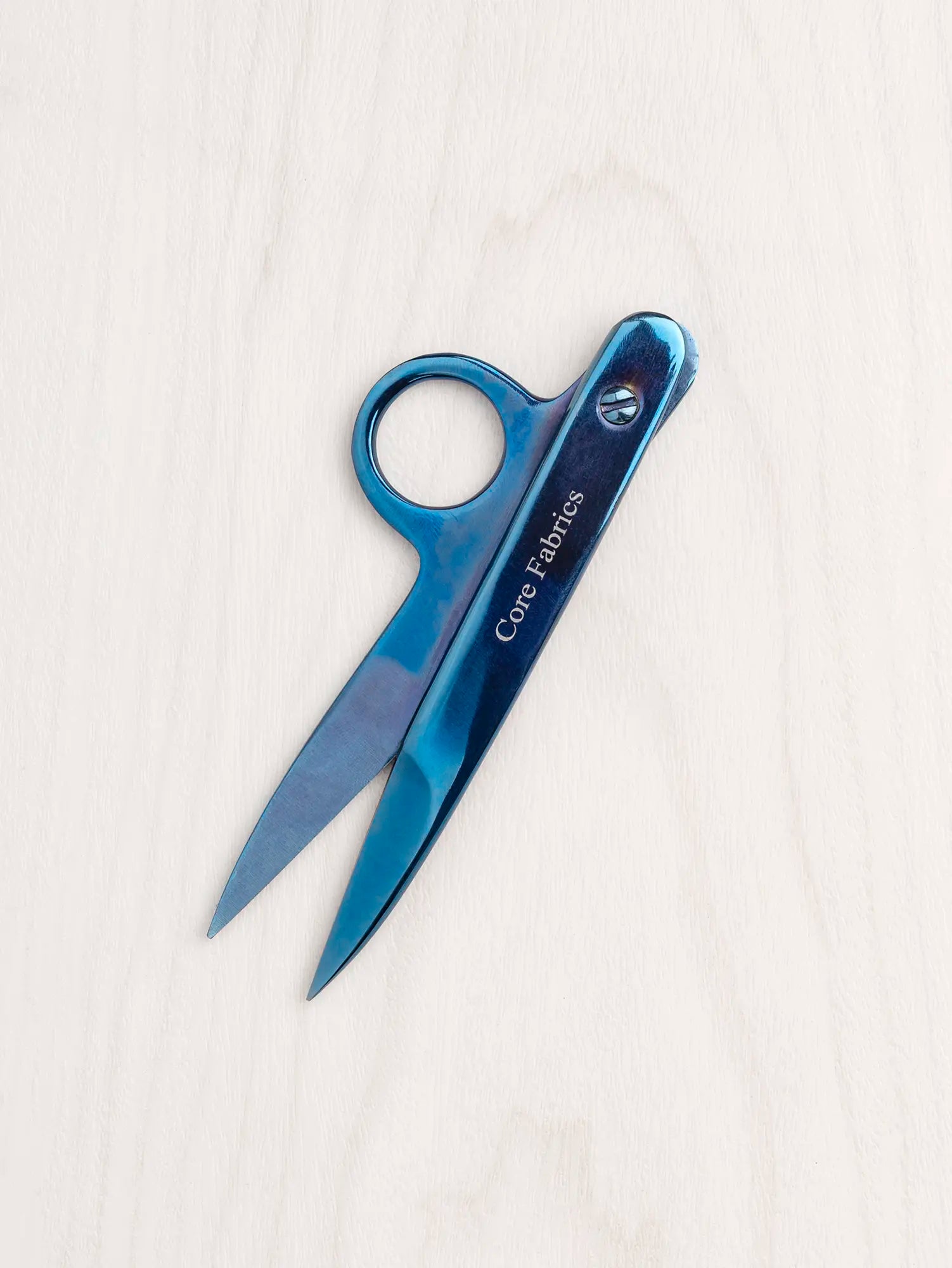 S-SCI021-001-Core-Fabrics-4-5-Thread-Snips-Metallic-Blue-Core-Fabrics-opened.webp