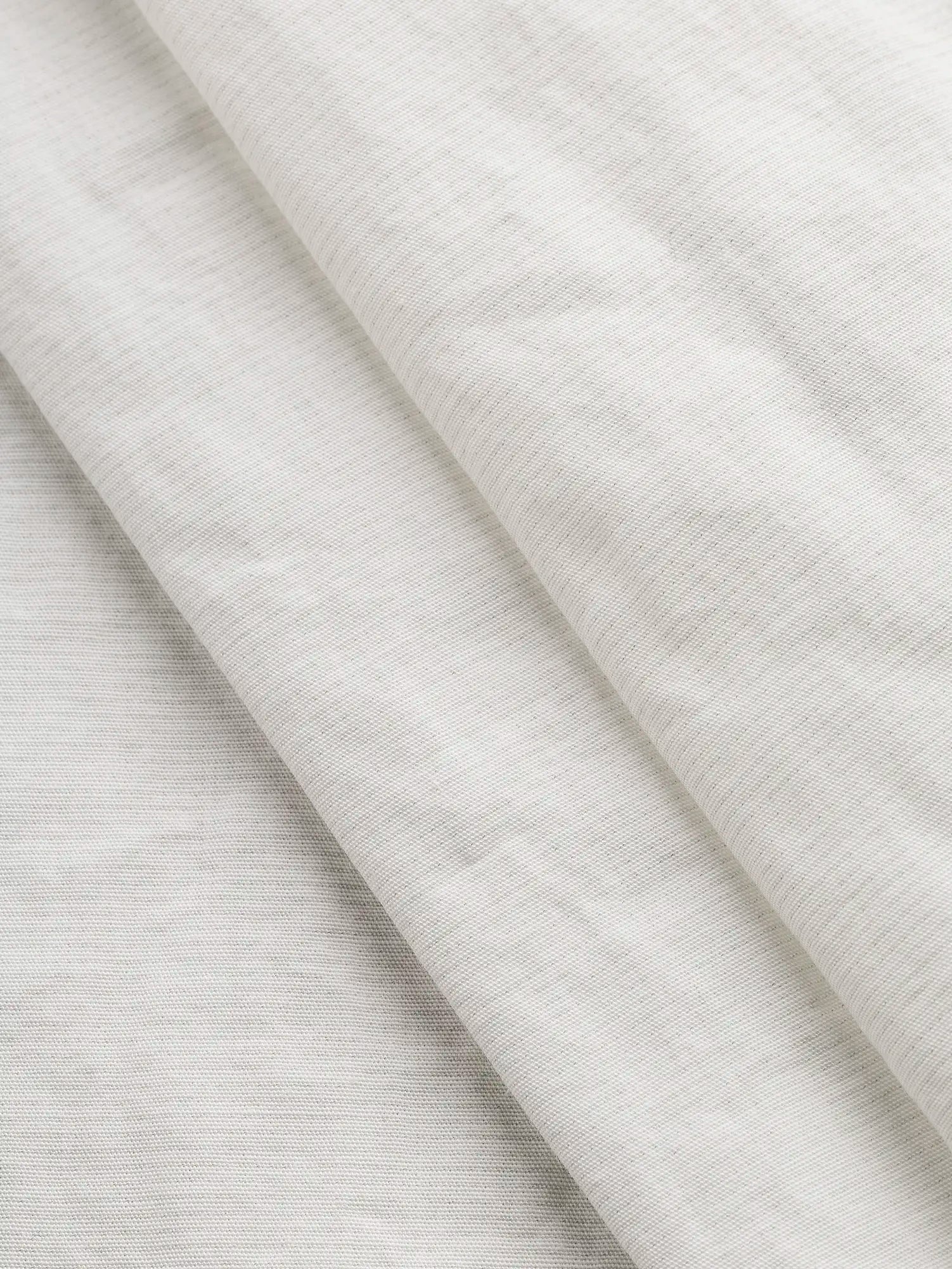 F-DEA221-Crinkled-Cotton-Blend-Broadcloth-Deadstock-White-Core-Fabrics-fold.webp
