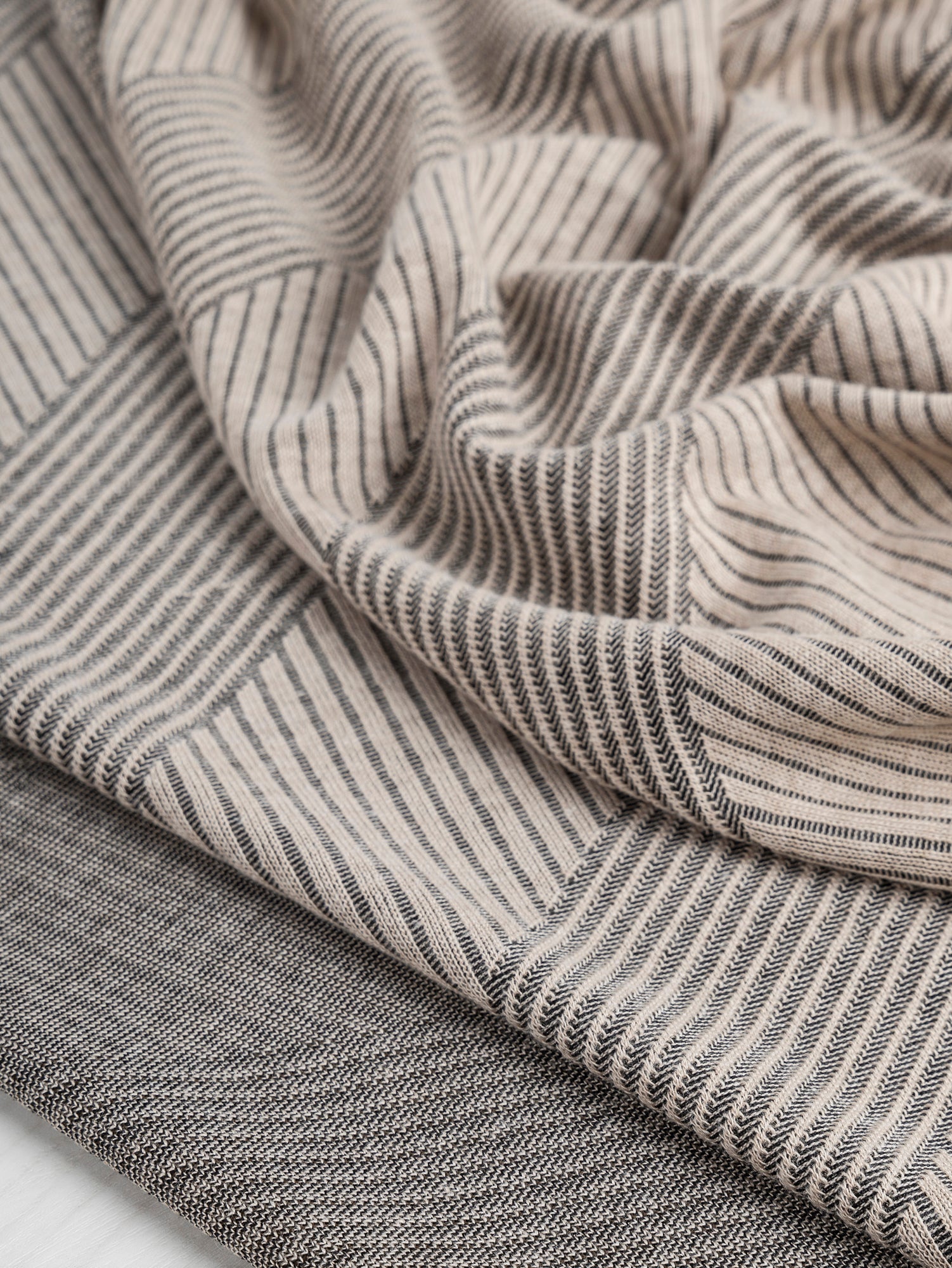 Diagonal Stretch Wide Rib Knit - Beige + Black | Core Fabrics