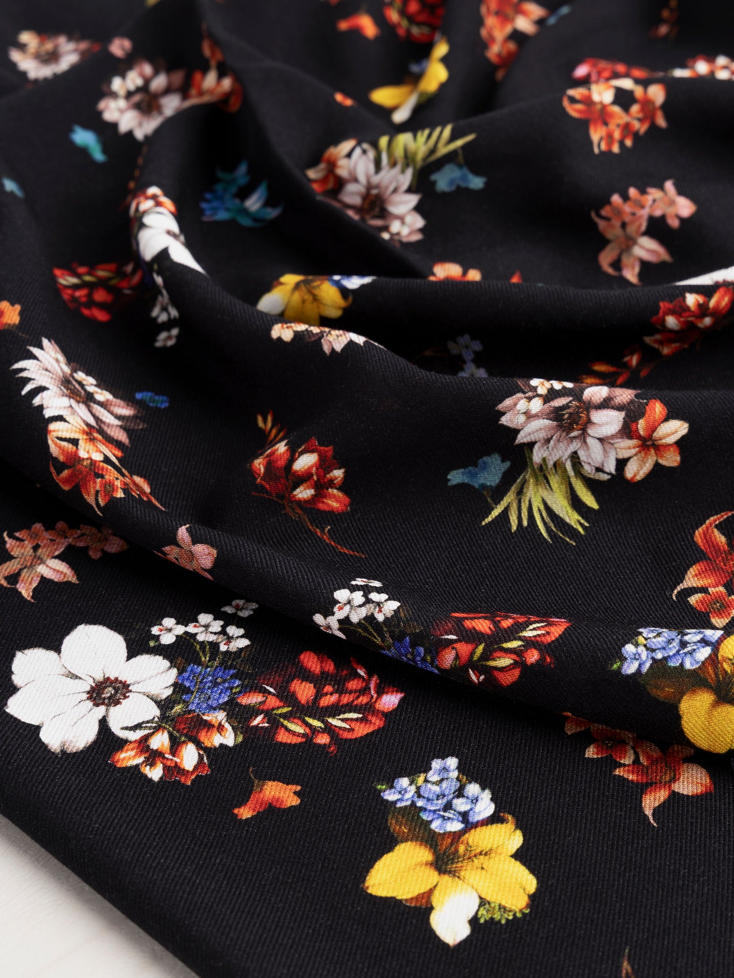 F-DEA061-Floral-Viscose-TwillDeadstock-Black-Multicolour-Core-Fabrics-scrunched.JPG
