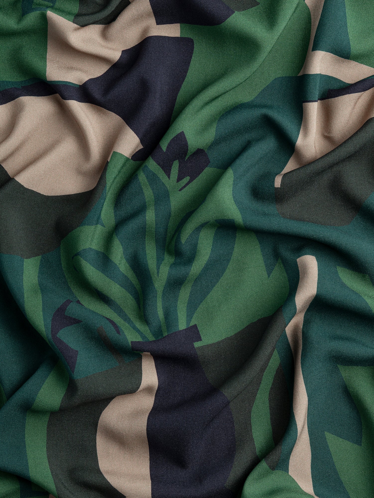F-VIS263-Large-Vase-Print-Ecovero-Viscose-Green-Navy-and-Beige-Core-Fabrics-scrunched.JPG