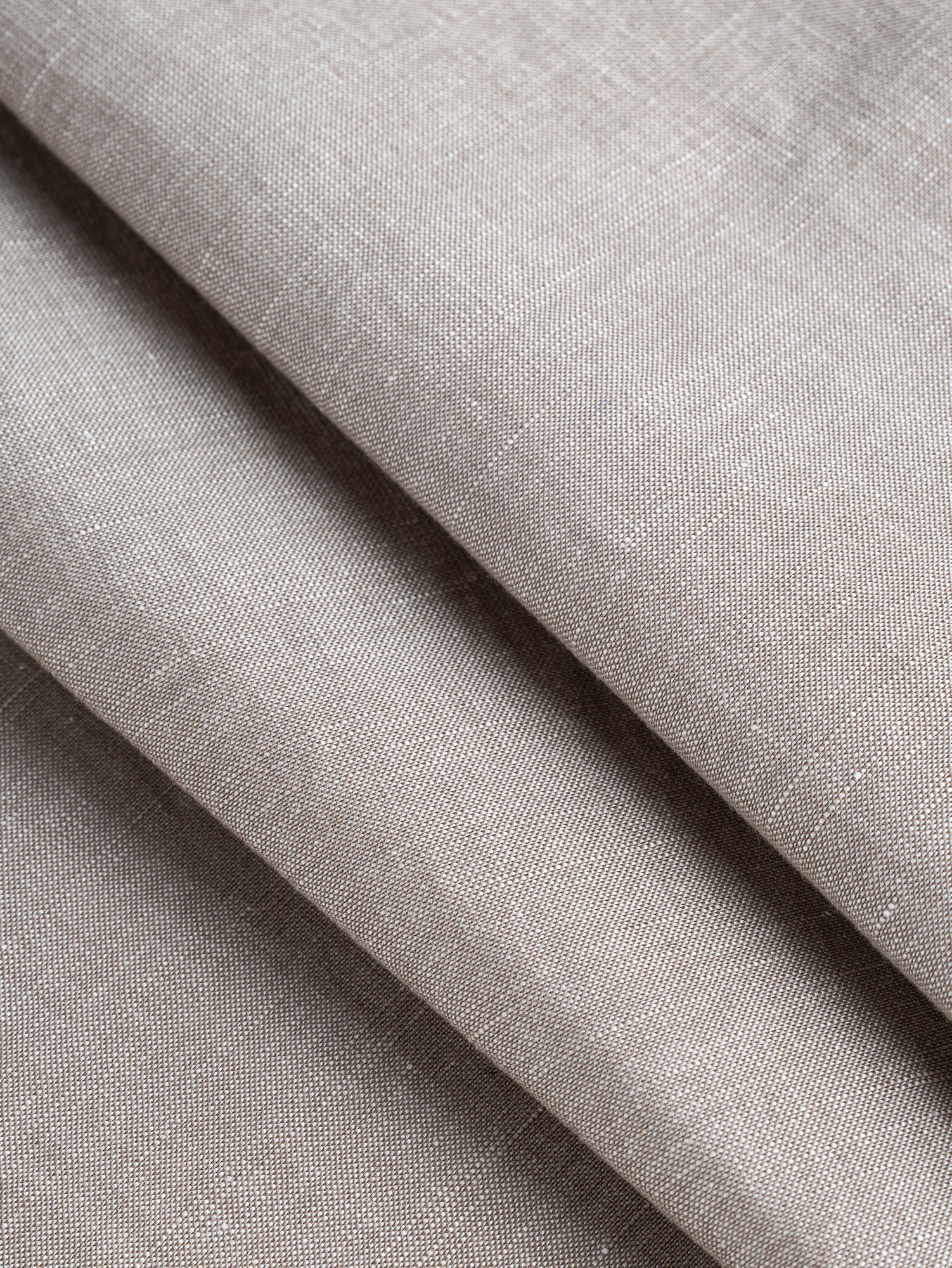 F-DEA078-Linen-Blend-Suiting-Deadstock-Sand-and-White-Core-Fabrics-fold.JPG