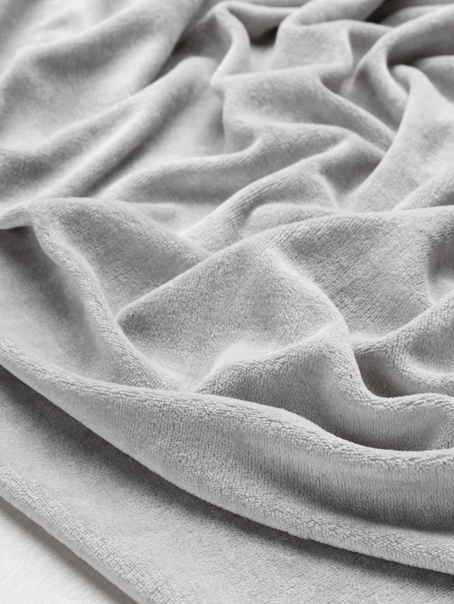 F-BAM007-006-Luxe-Bamboo-Organic-Cotton-Stretch-Velour-Silver-Core-Fabrics-scrunched.JPG