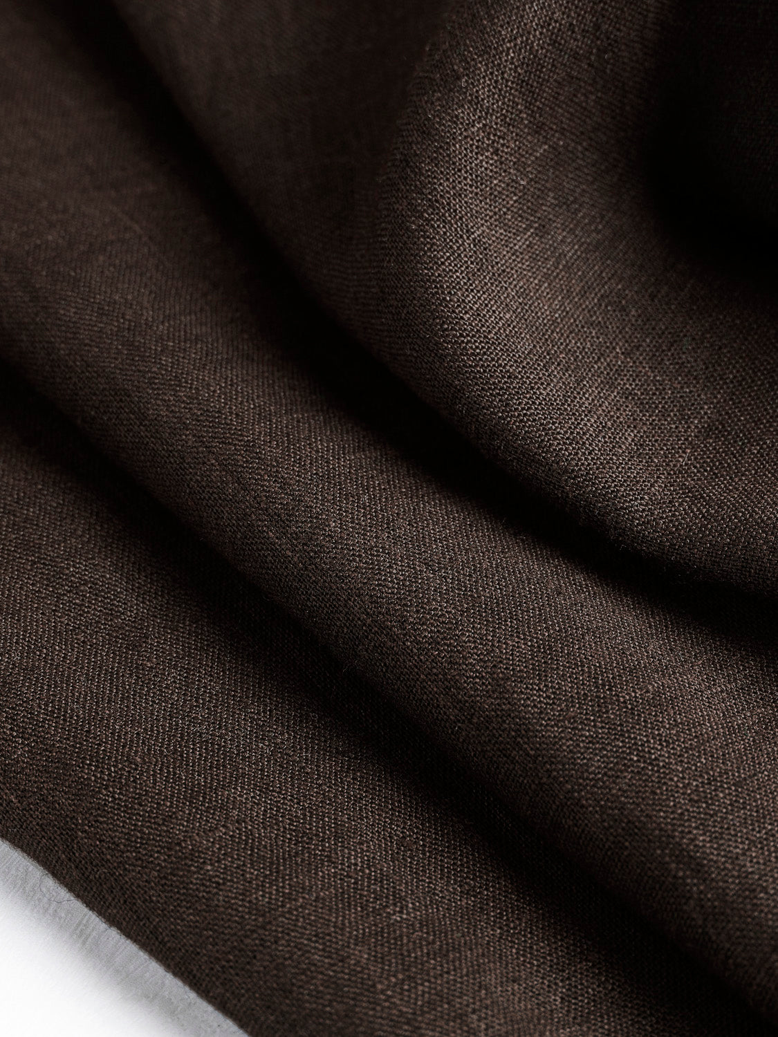 F-LIN020-039-Medium Weight Core Collection Linen - Chocolate -Core Fabrics-scrunched