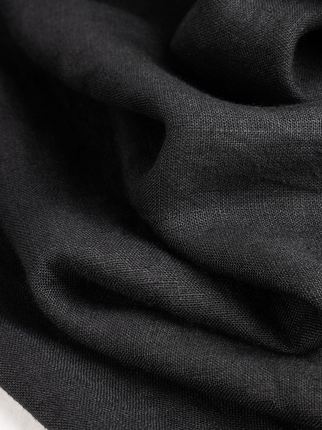 F-LIN020-022-Midweight-Core-Collection-Linen-Midnight-Black-Core-Fabrics-scrunched