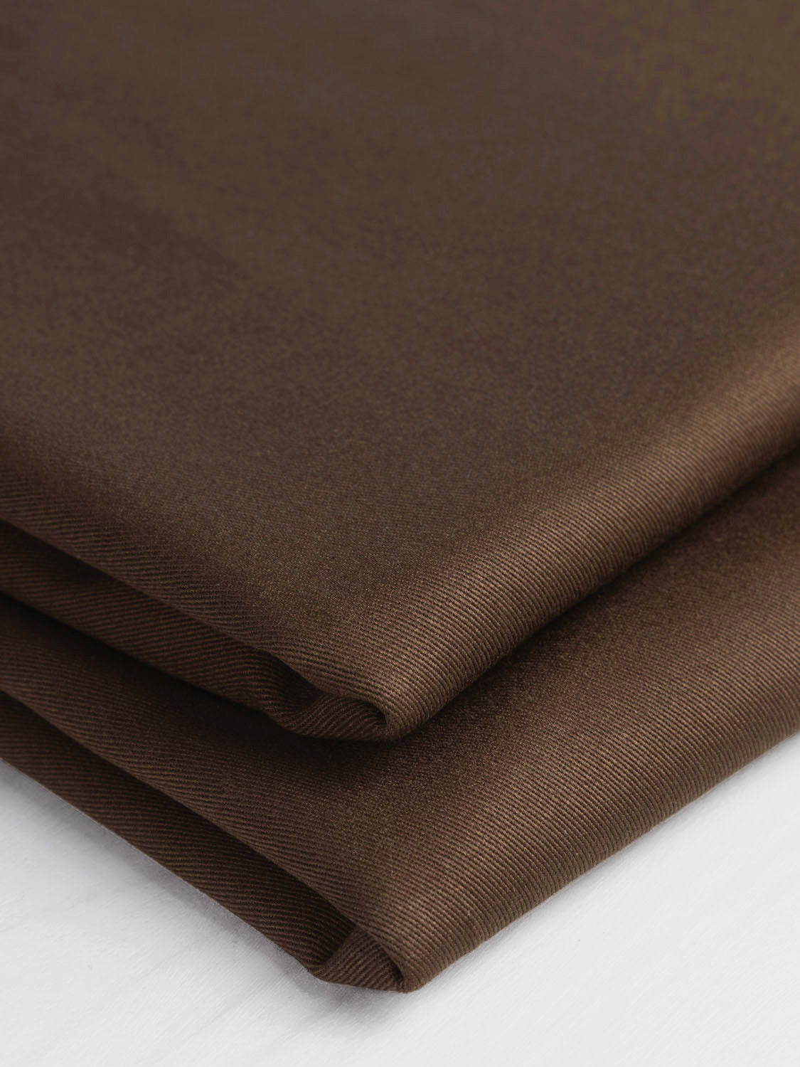 F-COT173-018-Midweight-Organic-Cotton-Twill-Chocolate-Core-Fabrics-fold