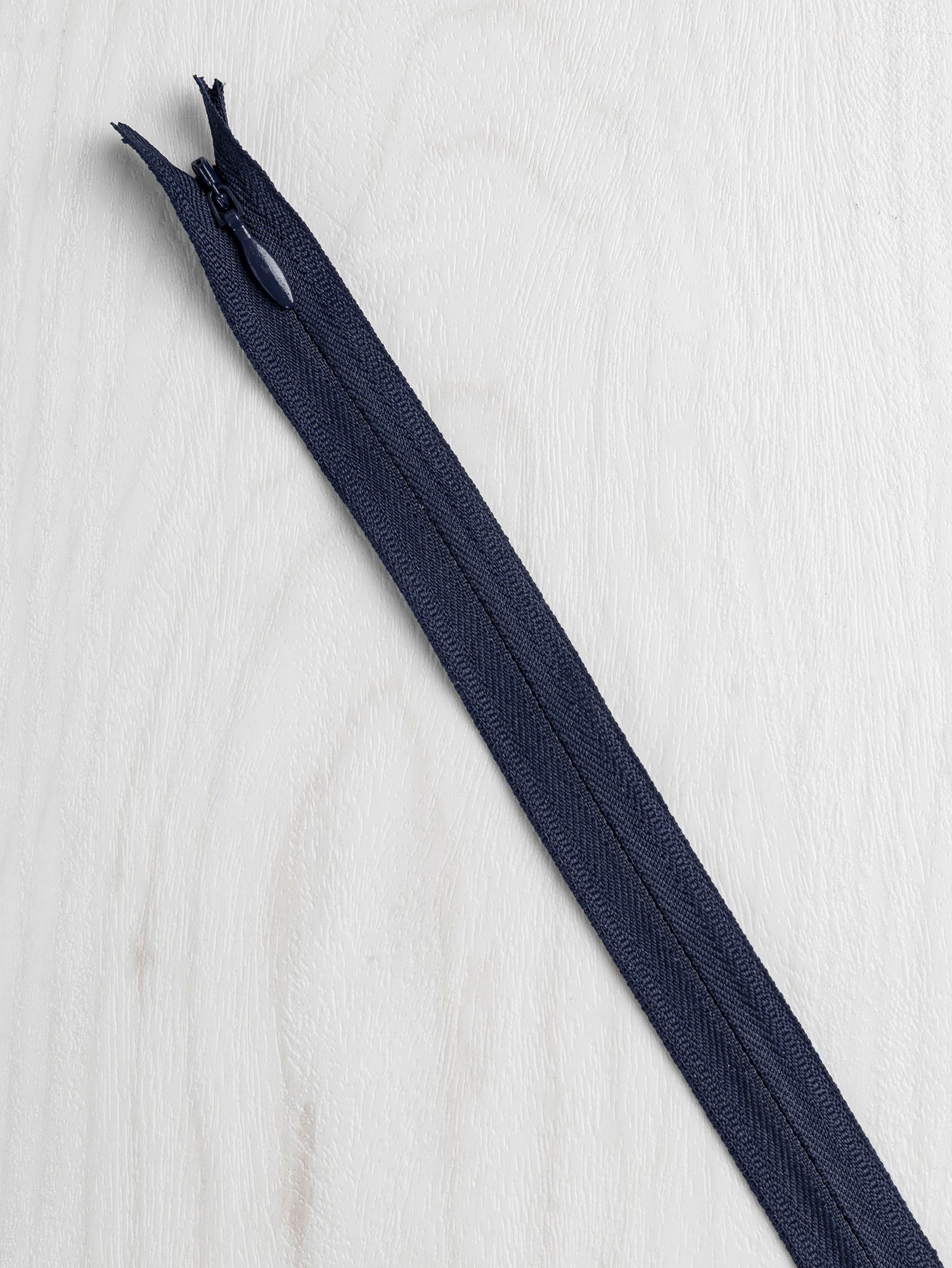 Invisible YKK Zipper - 26 Colours