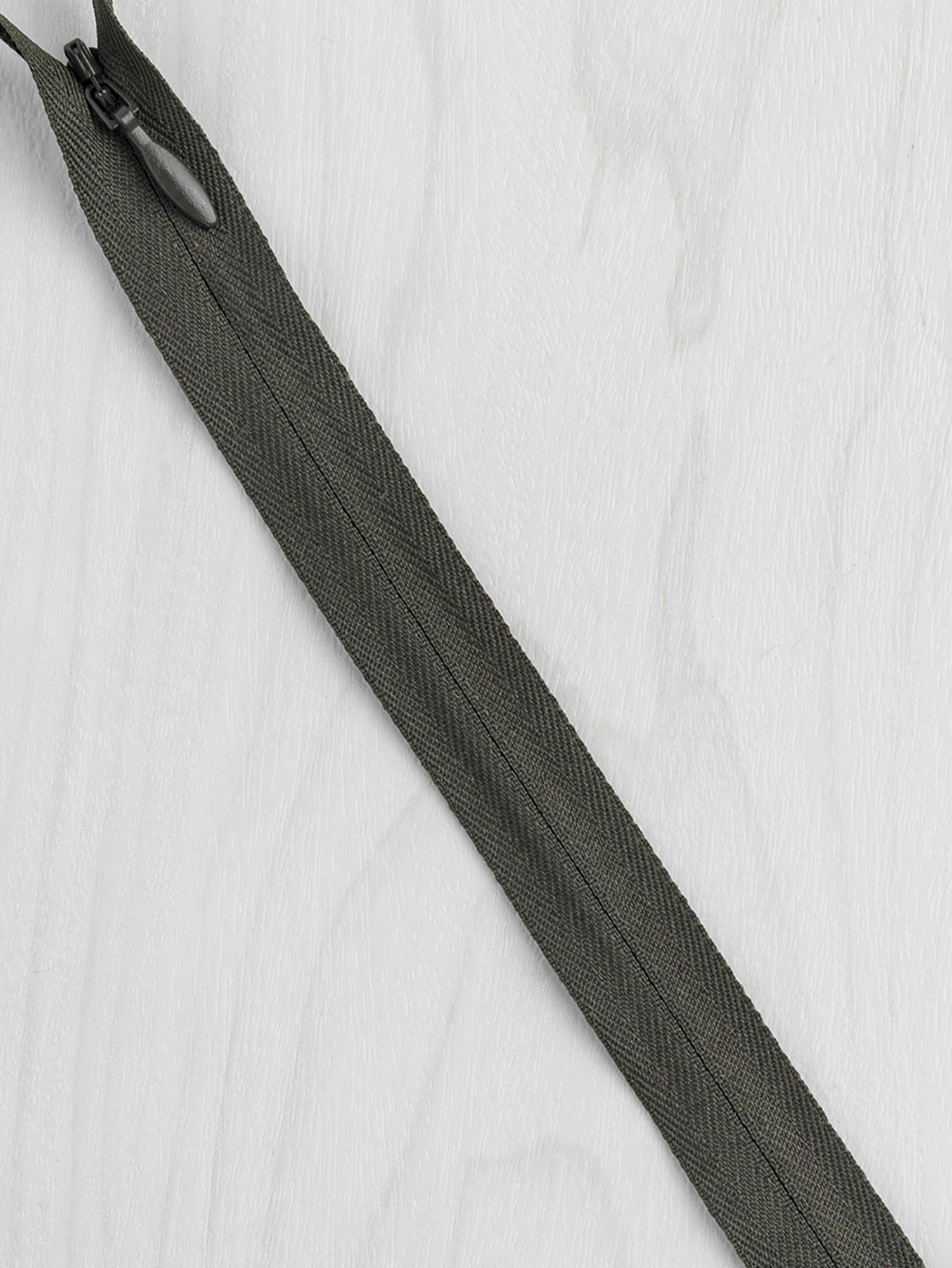 Invisible YKK Zipper - 26 Colours