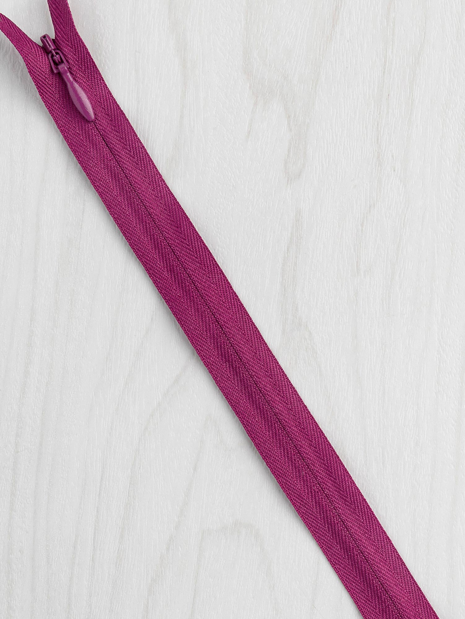 40cm Raspberry Invisible Zip Invisible Zipper YKK 22