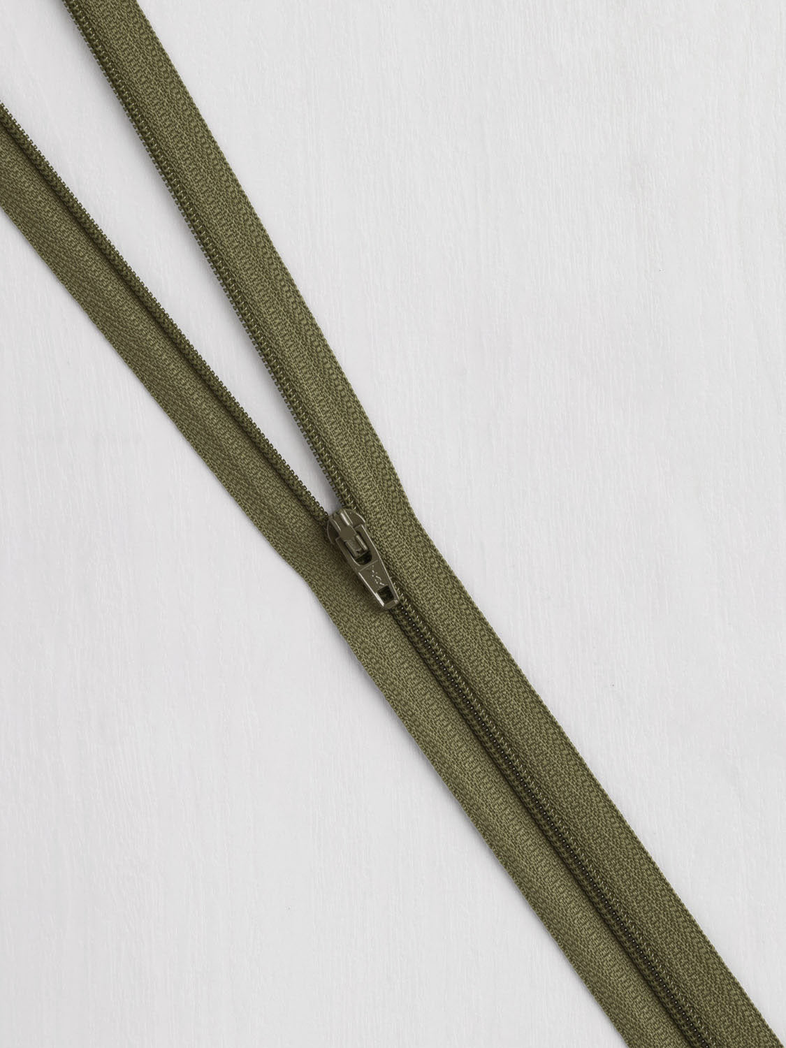 N-ZIP007-9-282-regular-nylon-zipper-Green-Core-Fabrics.jpg