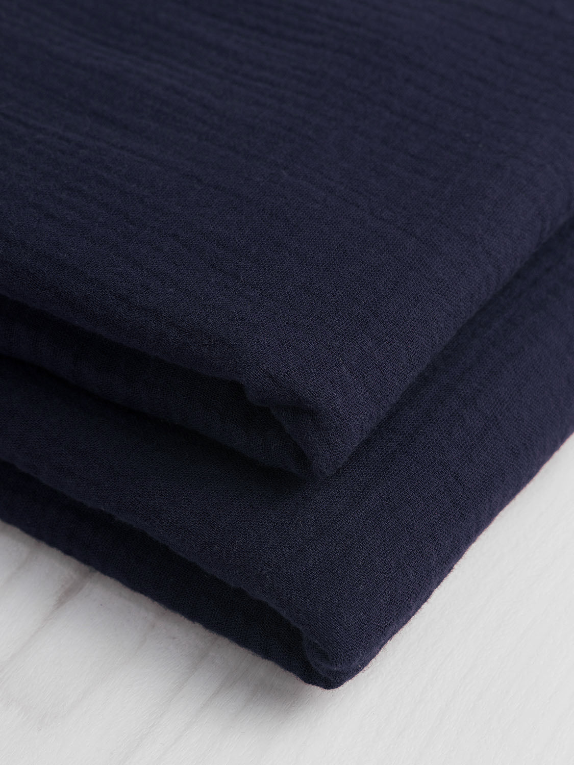 F-COT102-021-Organic-Cotton-Double-Gauze-Navy-Core-Fabrics-fold