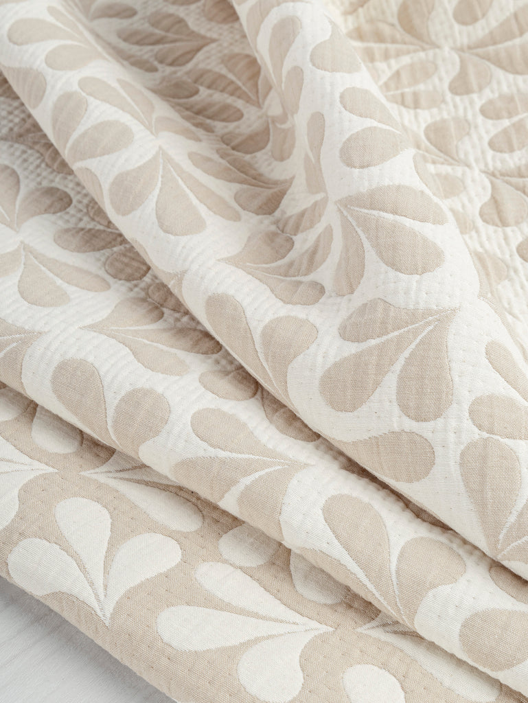 Jacquard matelassé pétale avec molleton - Beige + Crème