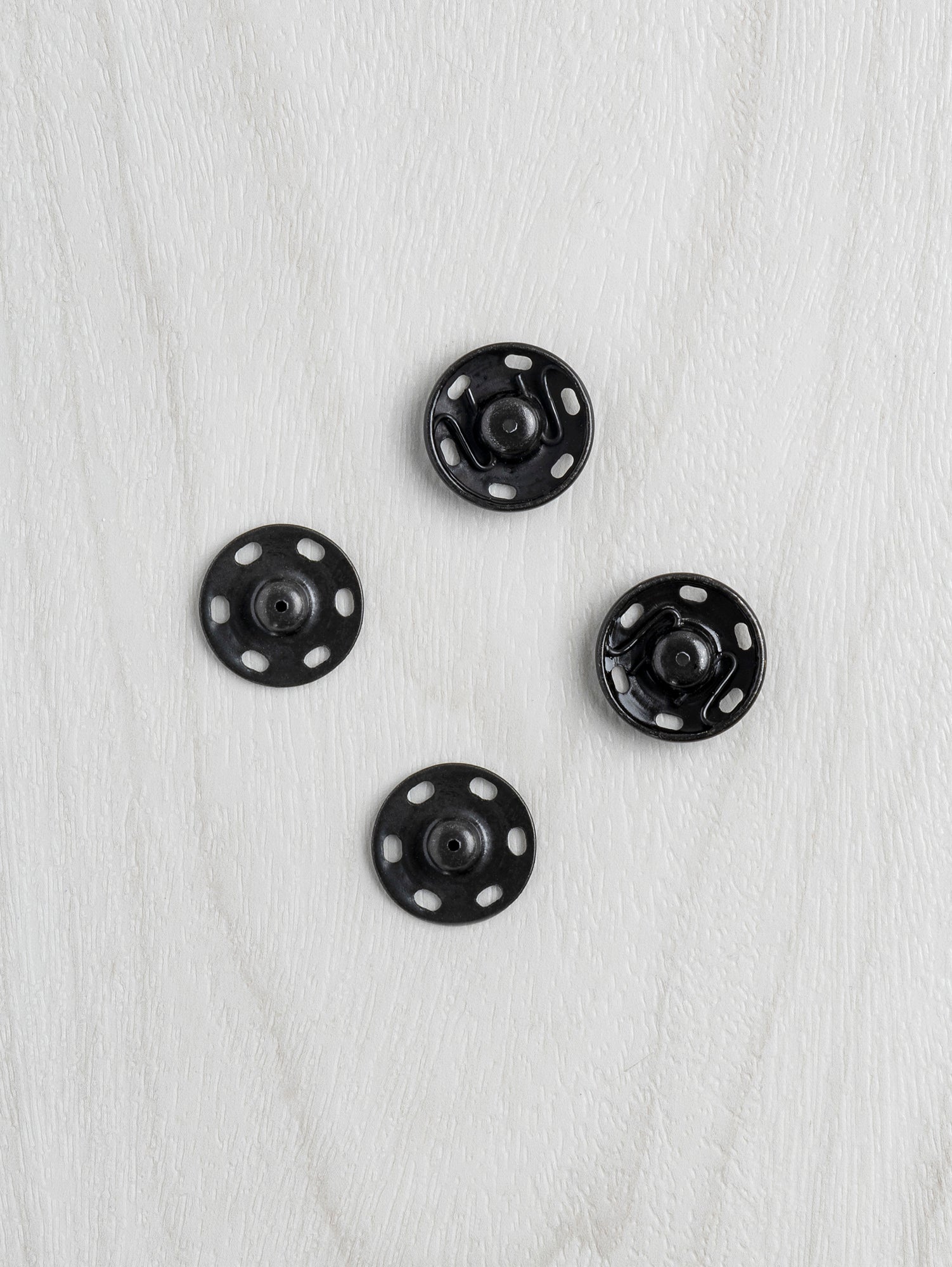 Sew-On Large 18mm Snap Buttons