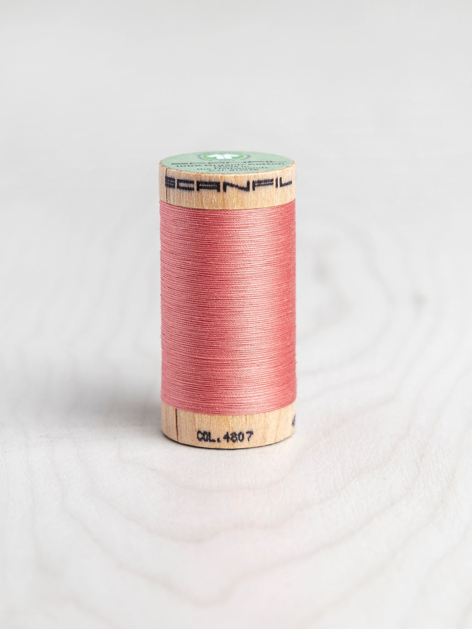T-COT002-4807-Scanfil-Organic-Cotton-50wt-Thread-500-yard-Burnt-Coral-4807-Core-Fabrics