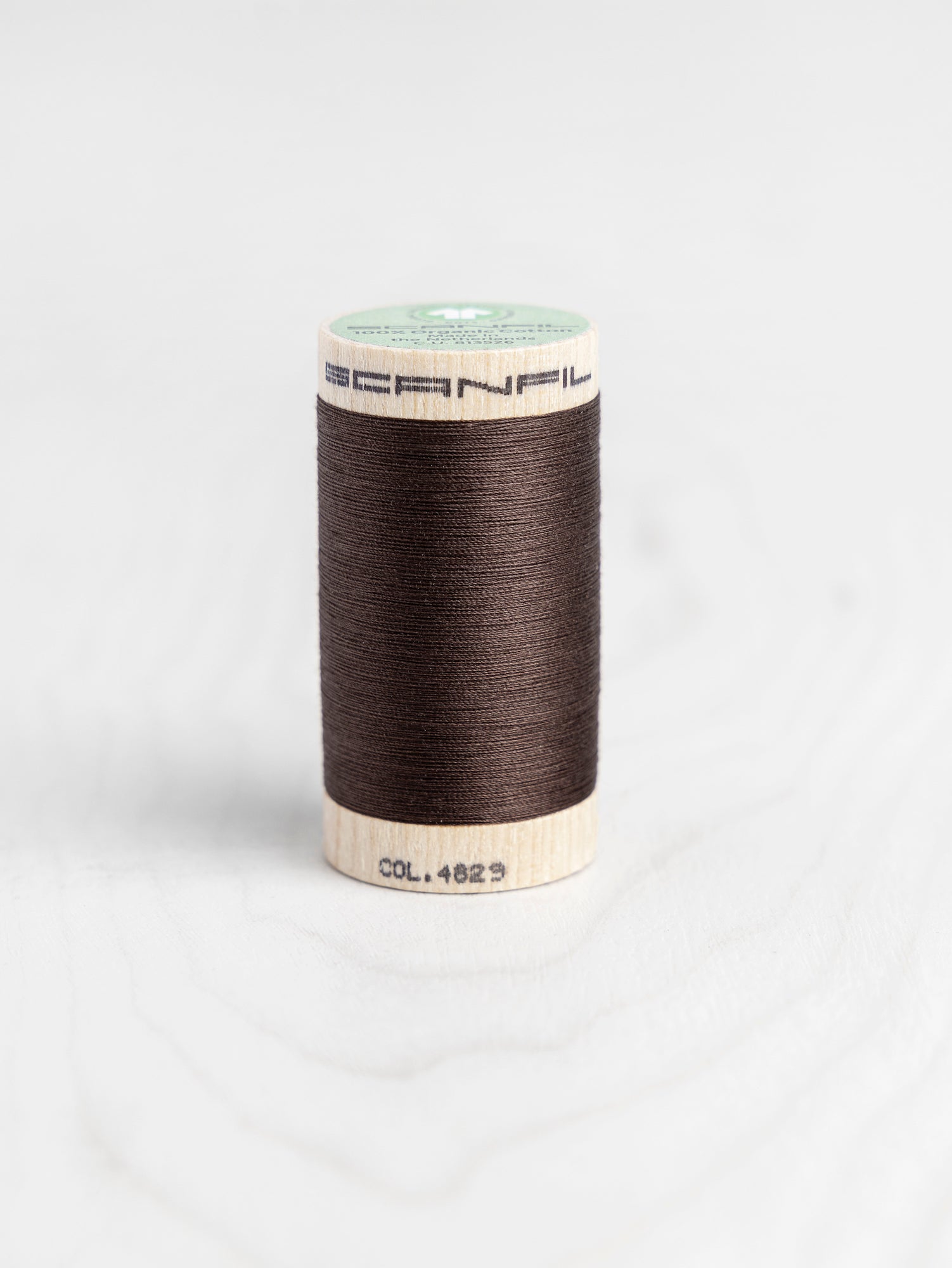 T-COT002-4829-Scanfil-Organic-Cotton-50wt-Thread-500-yard-Cocoa-Brown-4829-Core-Fabrics