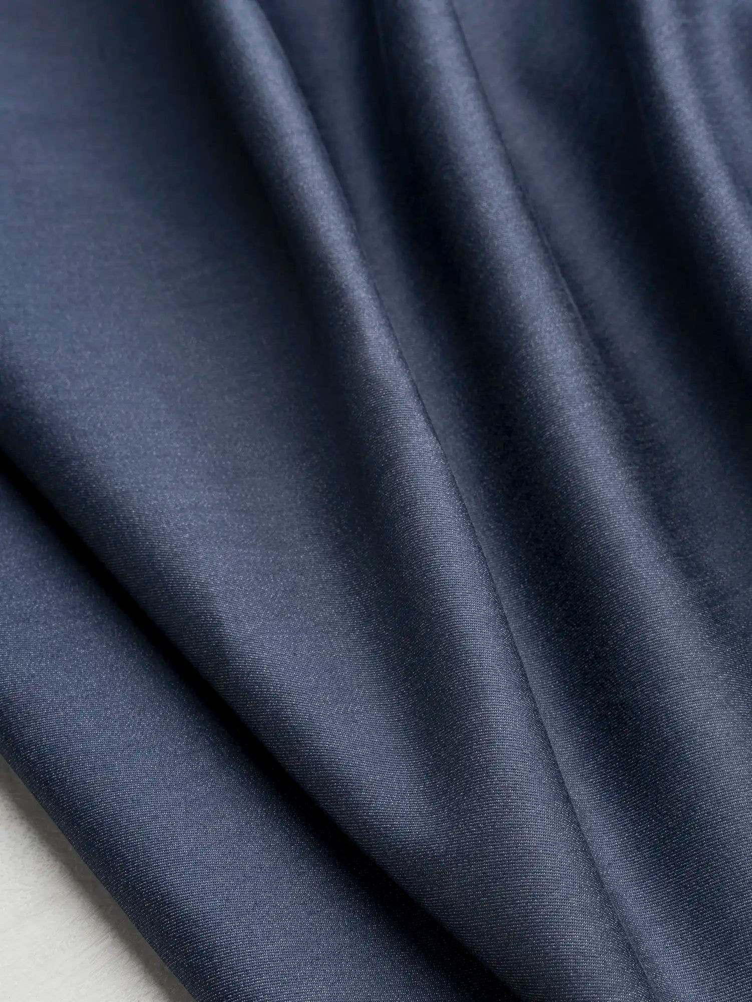 F-DEA227-Stretch-Cotton-Spandex-Denim-Deadstock-Indigo-Core-Fabrics-scrunched.webp