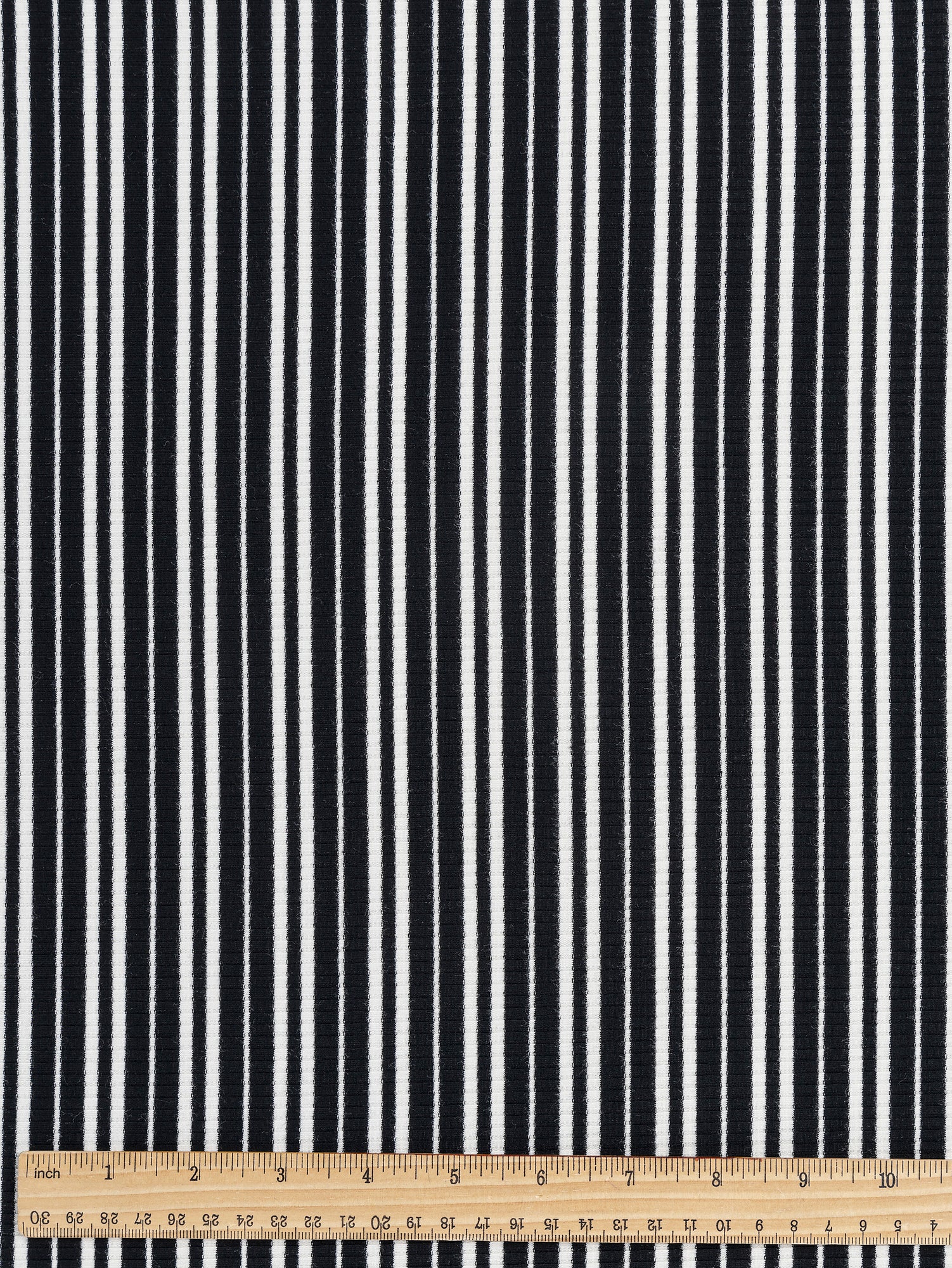 F-DEA021-Stripe-Cotton-Jersey-Rib-Knit-Deadstock-Black-and-White-Core-Fabrics-ruler.JPG