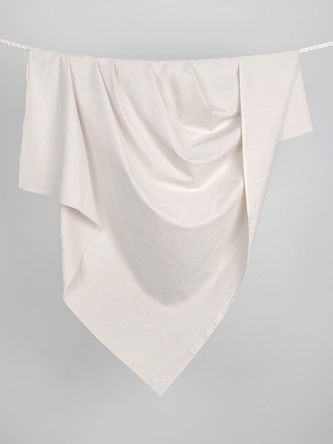 F-COT230-011-Substantial-Organic-Cotton-Broadcloth-White-Core-Fabrics-drape