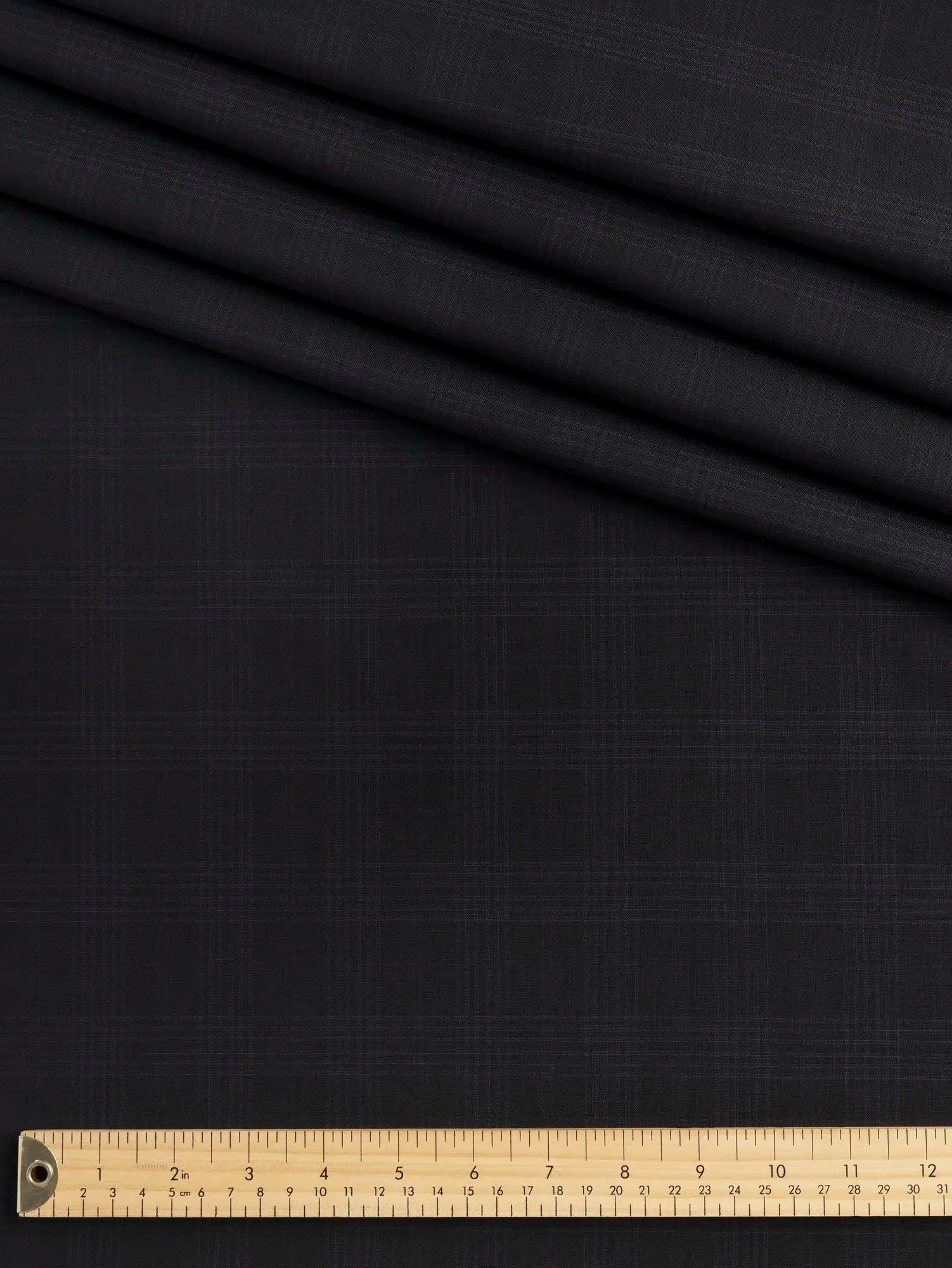 F-WOL174-Subtle-Plaid-Wool-Italian-Suiting-Deadstock-Black-and-Navy-Core-Fabrics.webp