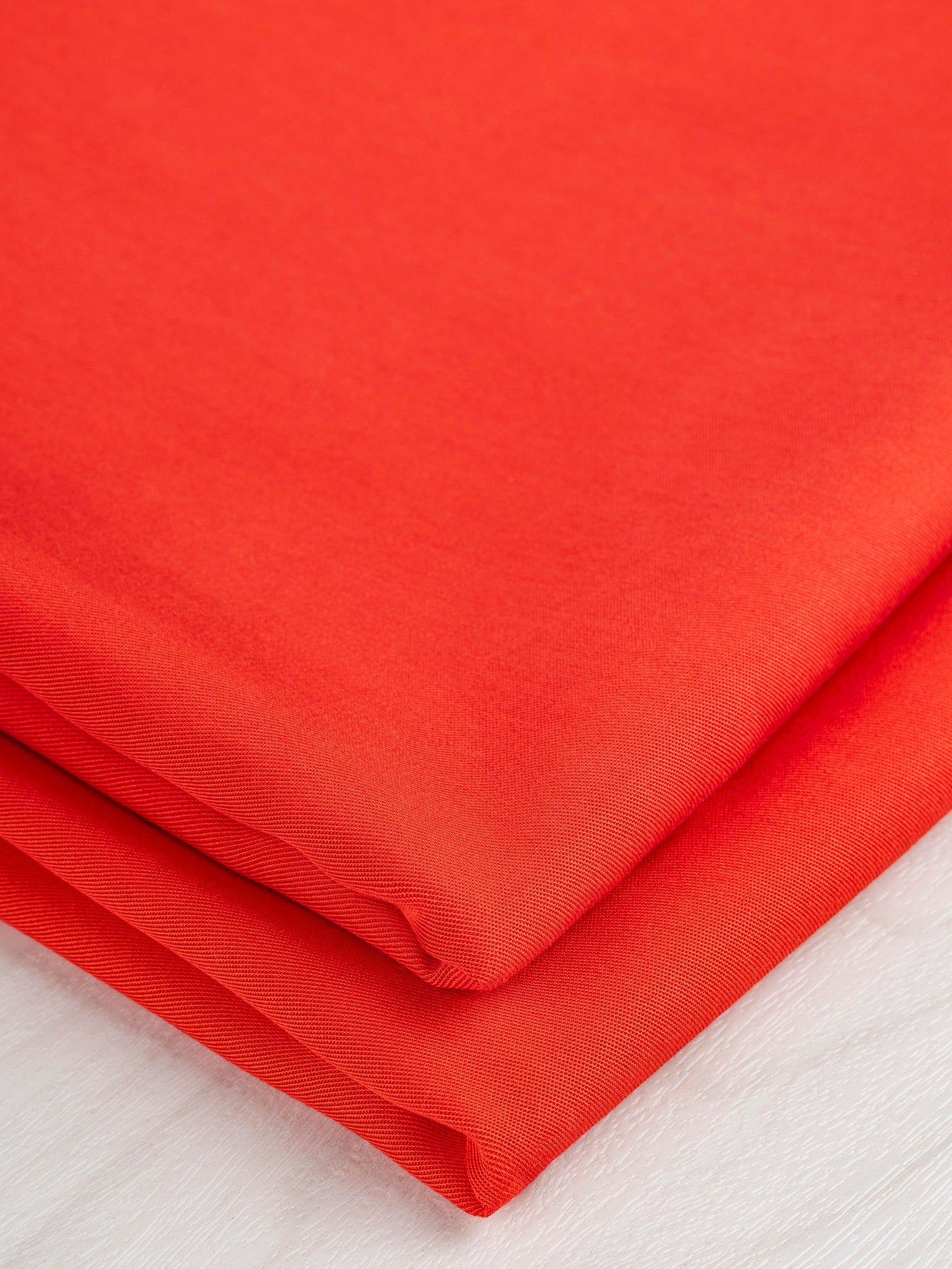 F-DEA009-Tencel-Lyocell-Twill-Deadstock-Red-Core-Fabrics-fold