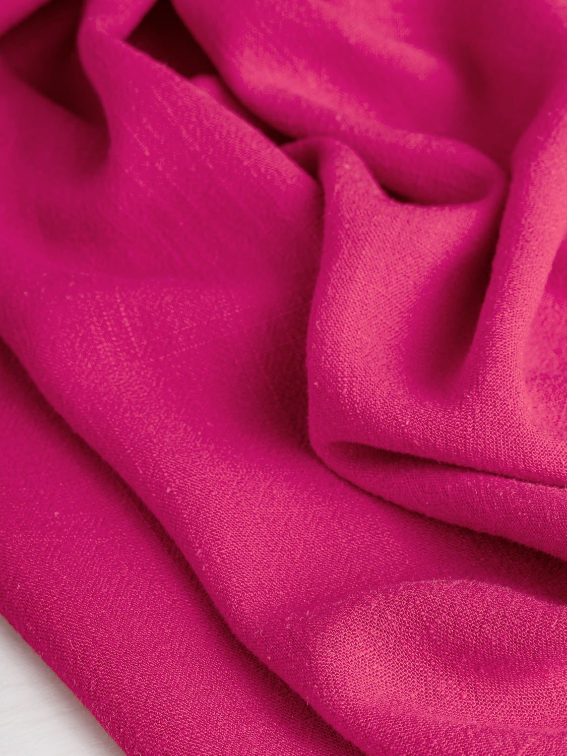 F-VIS066-034-Textured-Viscose-Linen-Fuchsia-Core-Fabrics-scrunched