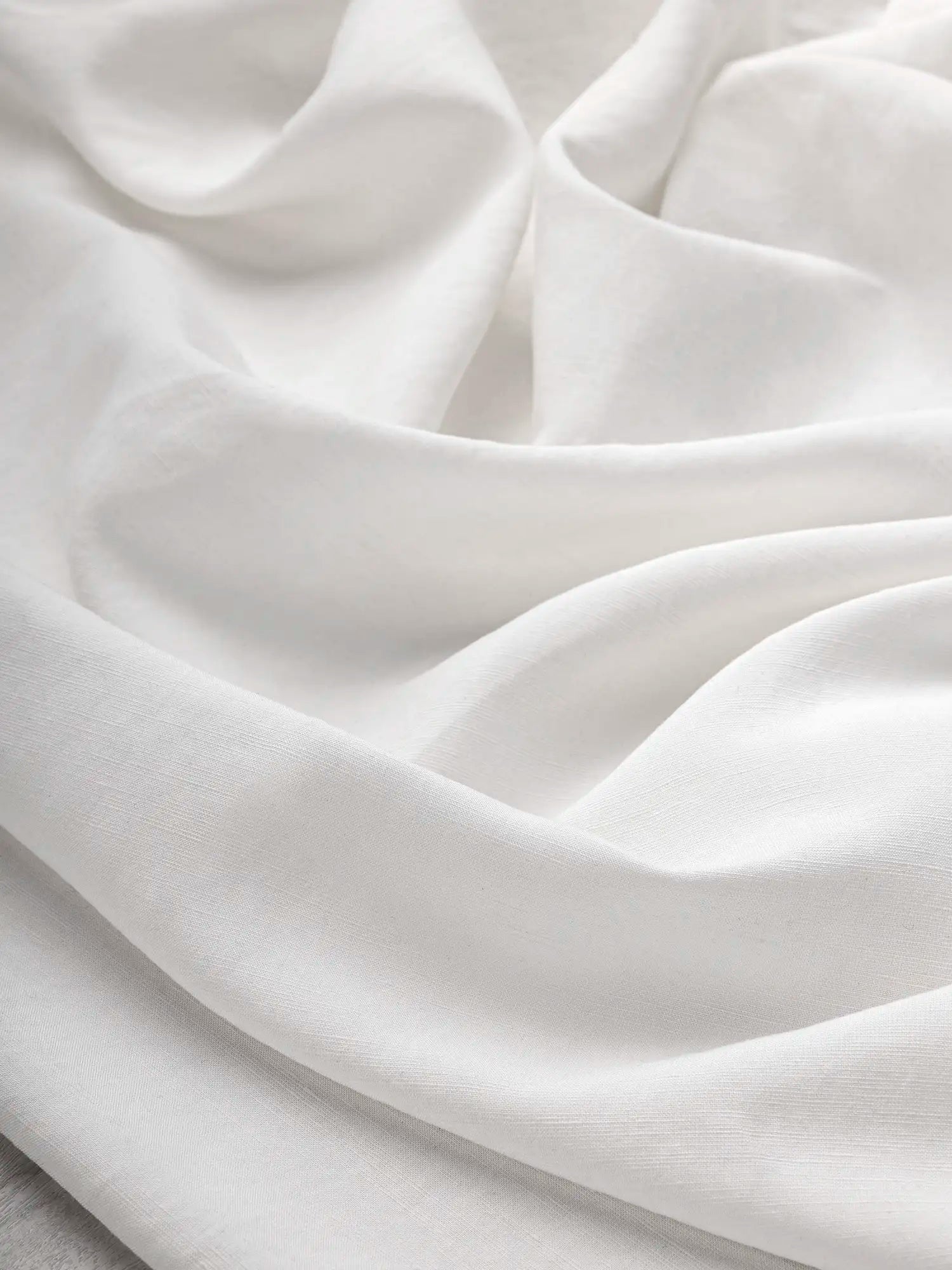 F-DEA169-Textured-Viscose-Linen-Deadstock-White-Core-Fabrics-scrunched.webp
