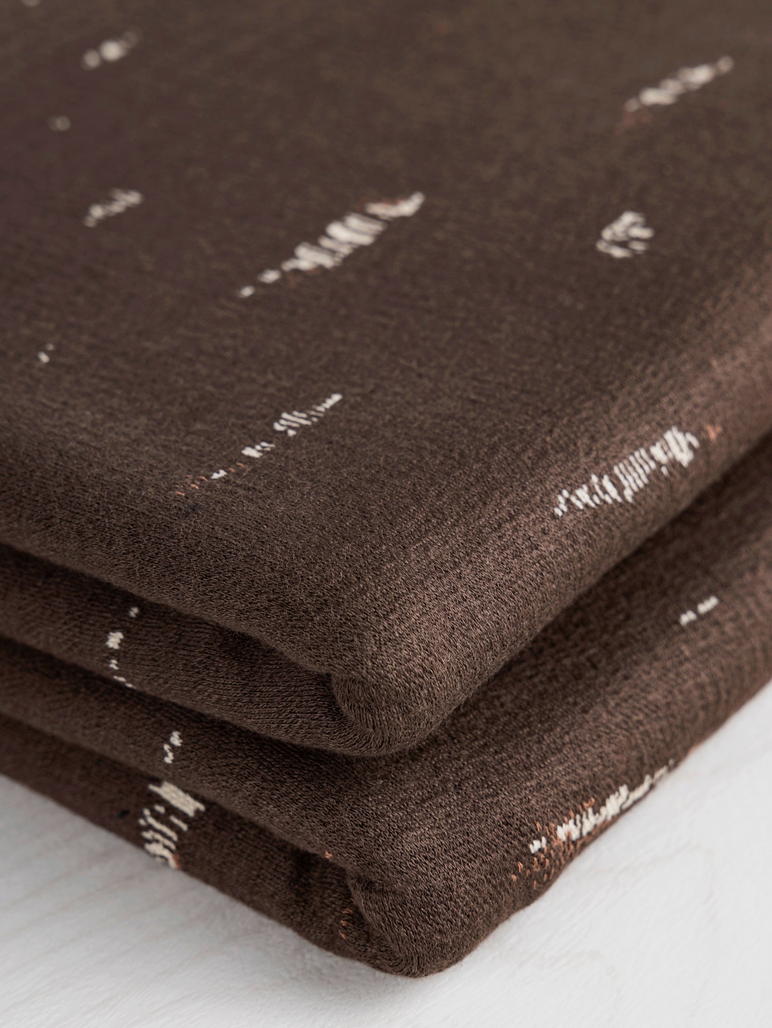 F-DEA007-002-Tree-Bark-JacquardKnit-Deadstock-Brown-Core-Fabrics-fold