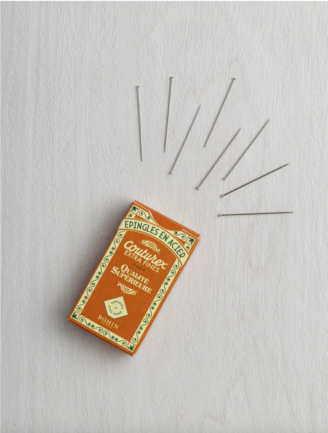 S-PIN003-001-Extra-Fine-Pins-Couturex-Vintage-Edition-200-Pack-Orange.jpg