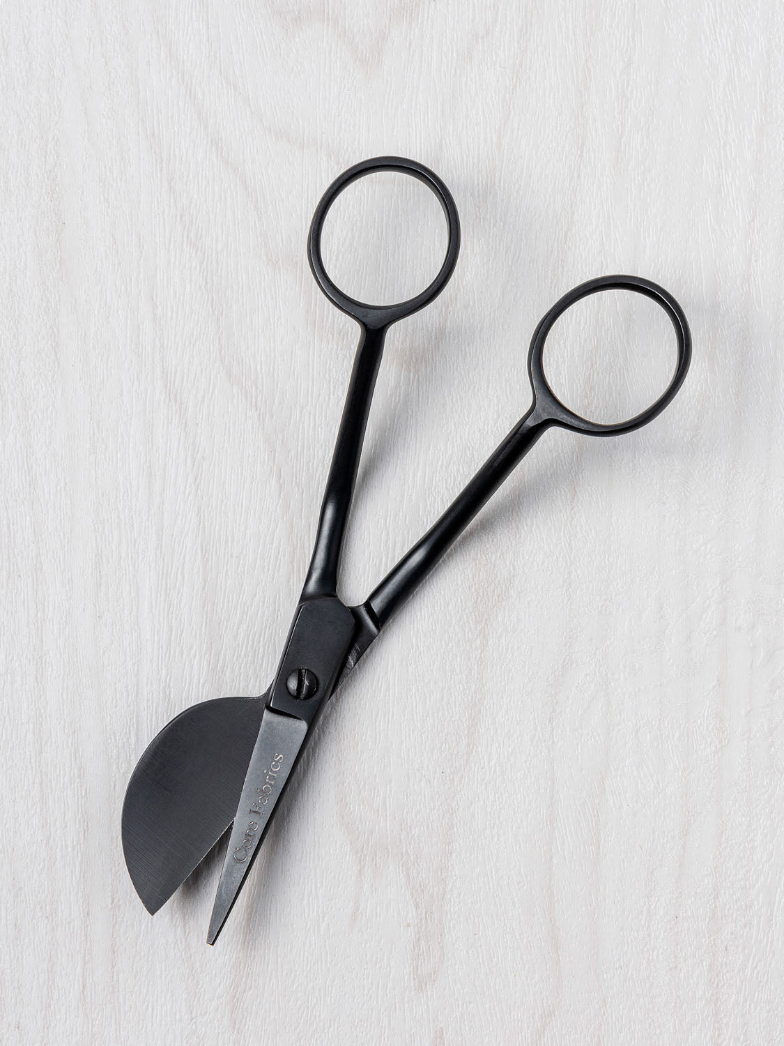 Core Exclusive: Black Duckbilled Scissors | Core Fabrics