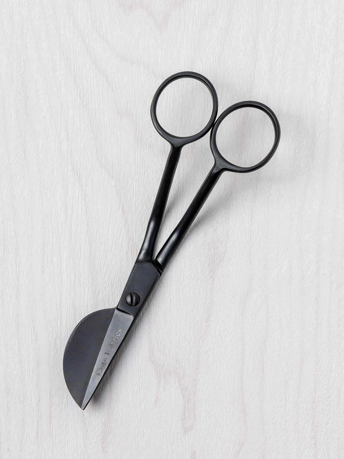 Core Exclusive: Black Duckbilled Scissors | Core Fabrics