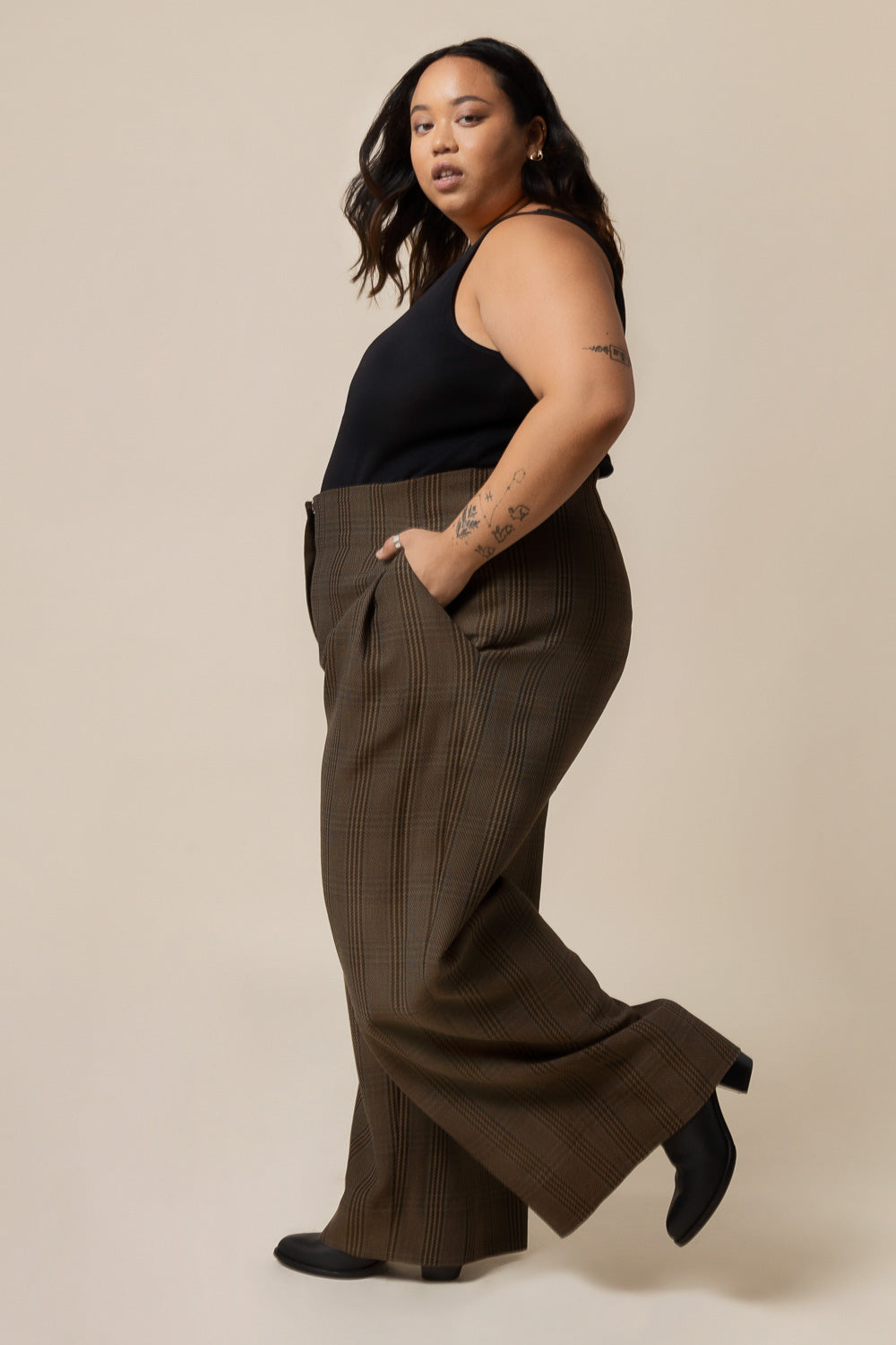 Orange - Bamboo High Waisted Capris Plus  Sustainable Plus Size Fashion –  All Things Being Eco
