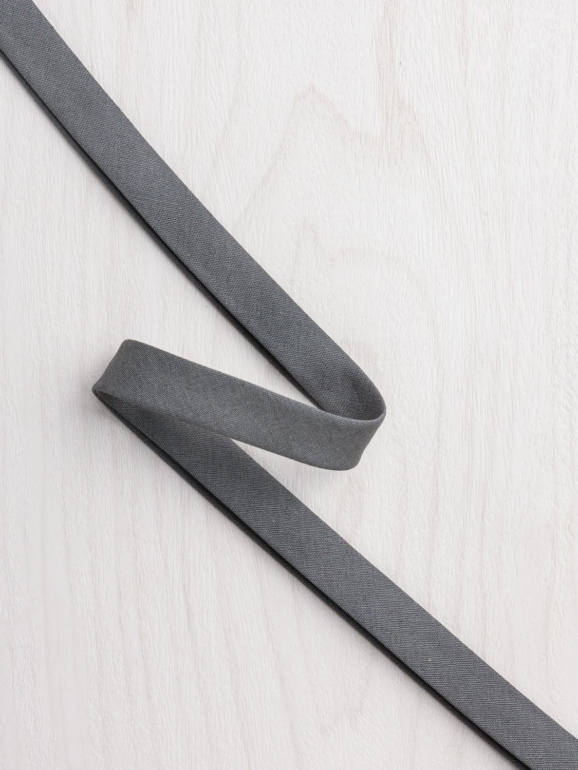 Double-Fold Cotton Poplin Bias Tape - 1/2' (13mm) wide - Basalt Grey | Core Fabrics